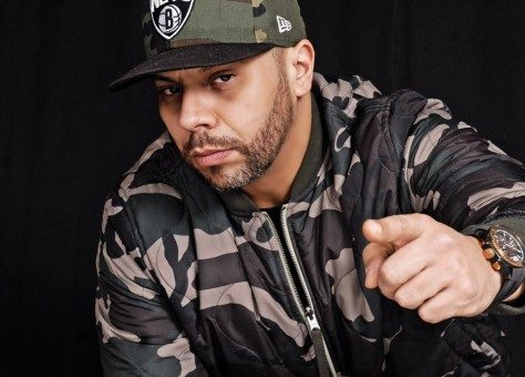 مغني الراب المغربي “مسلم” يقع في الفخ.. تسريب يكشف موافقته على الترويج لـ”موازين” مقابل مبلغ كبير من المال! (فيديو)