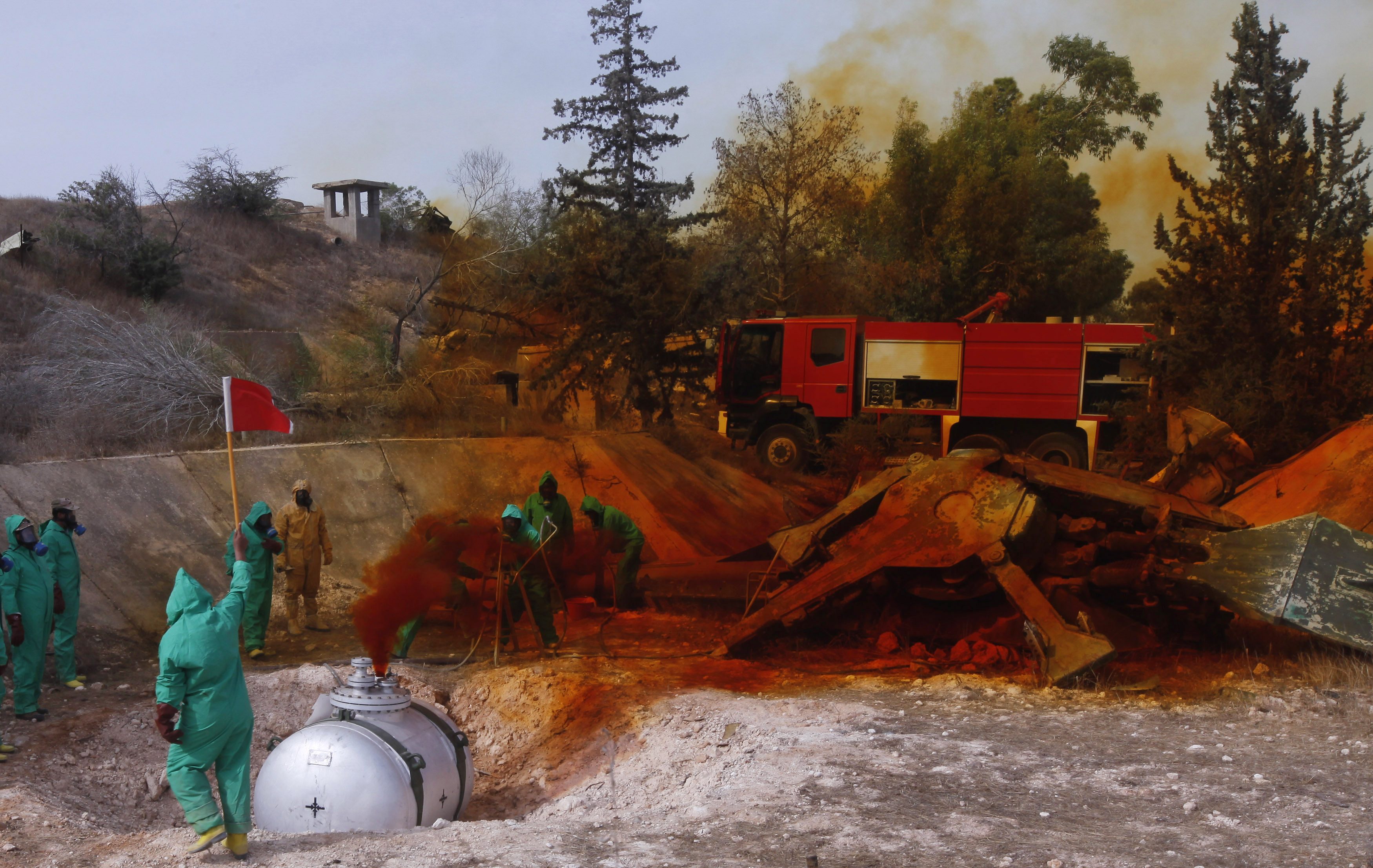 تخلصت ليبيا من كامل الترسانة الكيميائية للقذافي عقب الإطاحة به 