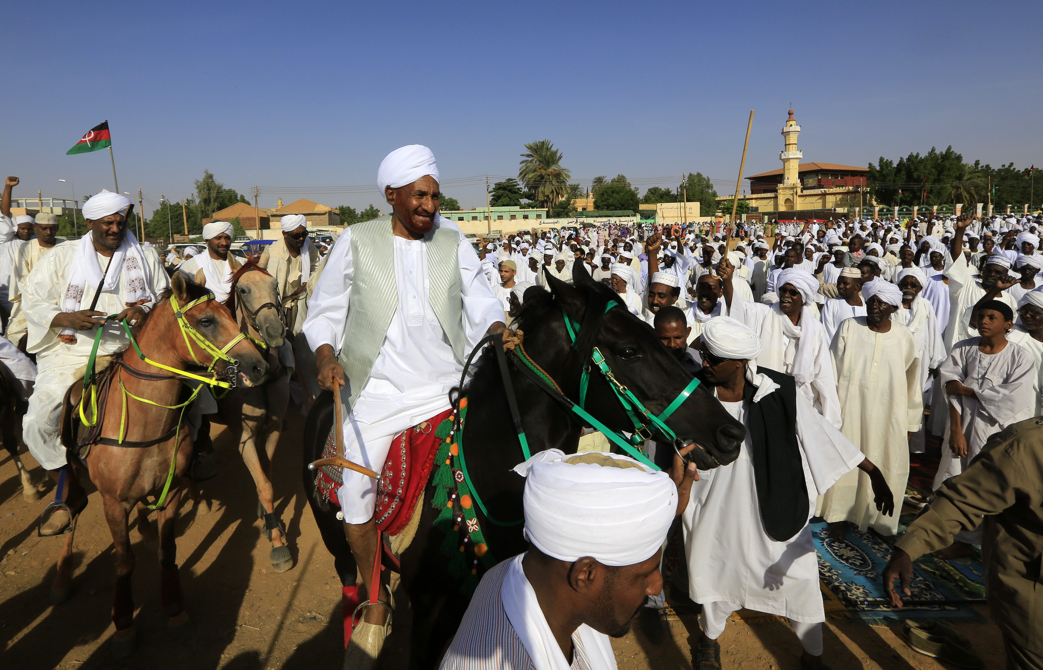 الصادق المهدي زعيم المعارضة السودانية