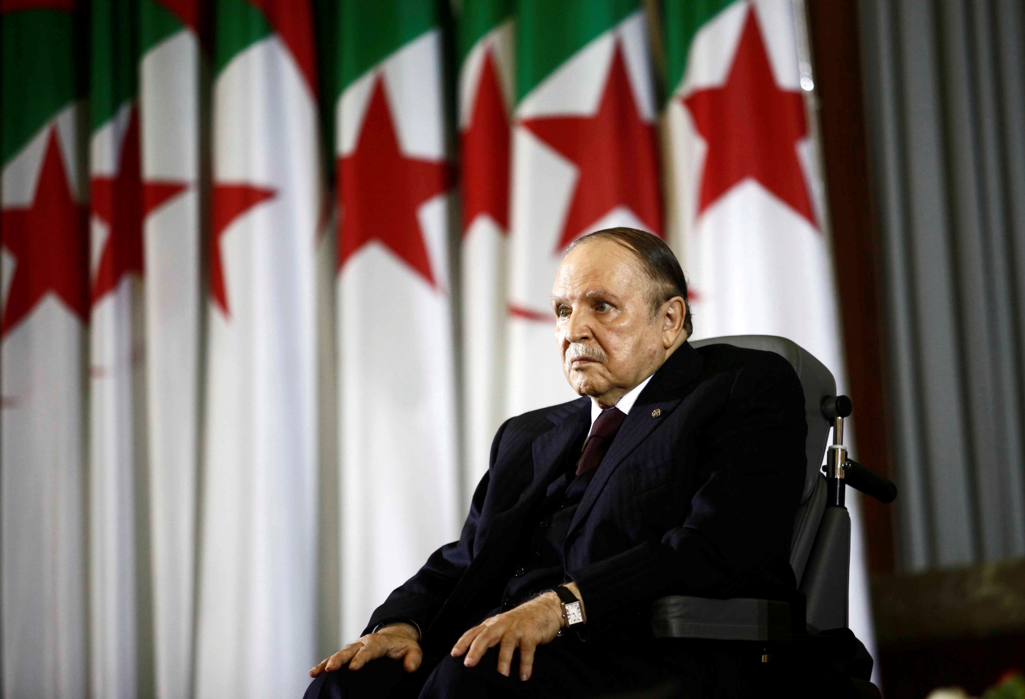 يترقب الجزائريون الانتخابات الرئاسية المقبلة والمقرر عقدها في ربيع العام المقبل والتي غالبًا ما ستسفر عن بديل لبوتفليقة المريض
