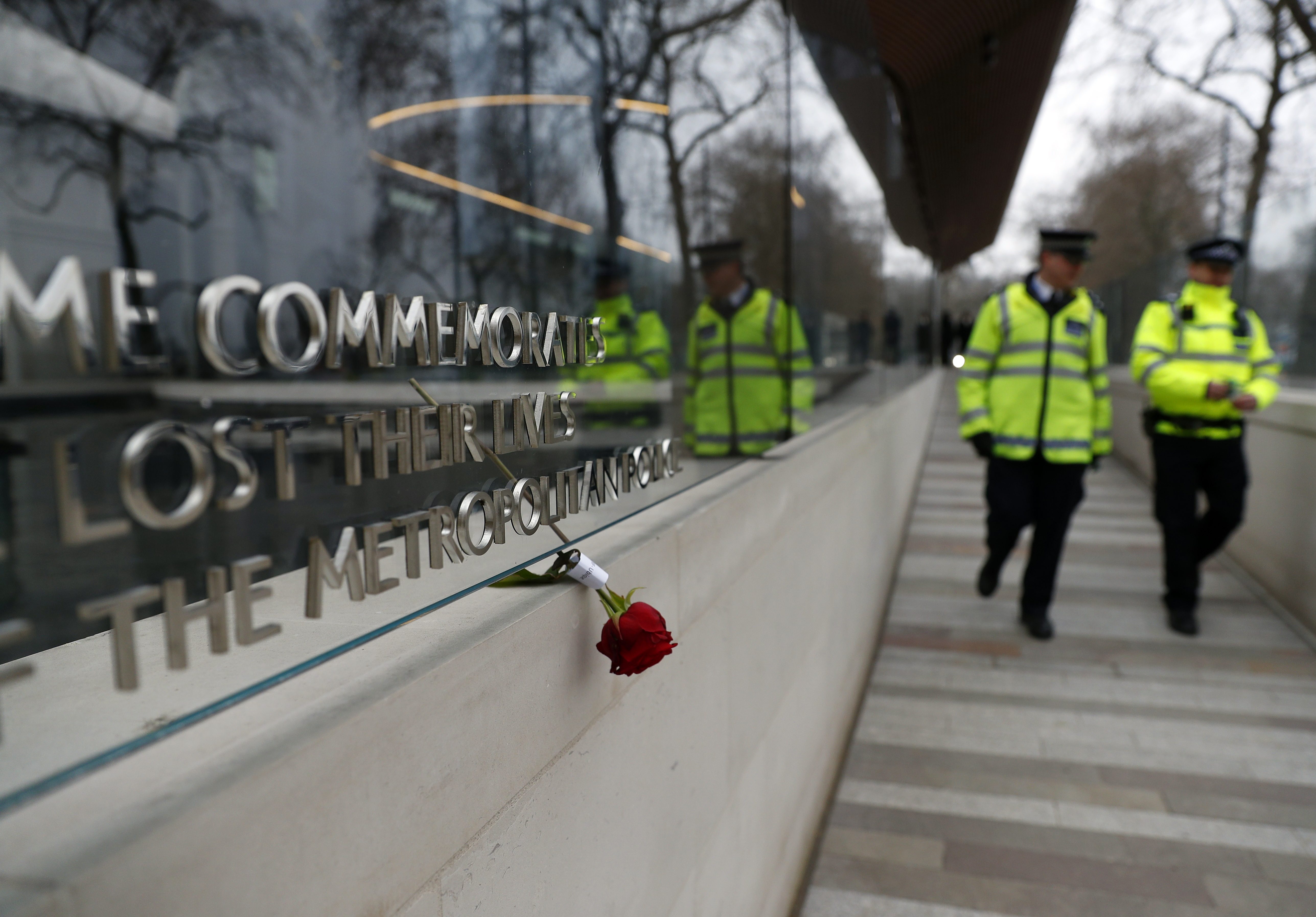 بضغوط من الرياض وأبو ظبي.. القاهرة والخرطوم في حالة “تطبيع” والصفقة الأولى هي التضييق على المعارضة السودانية بمصر