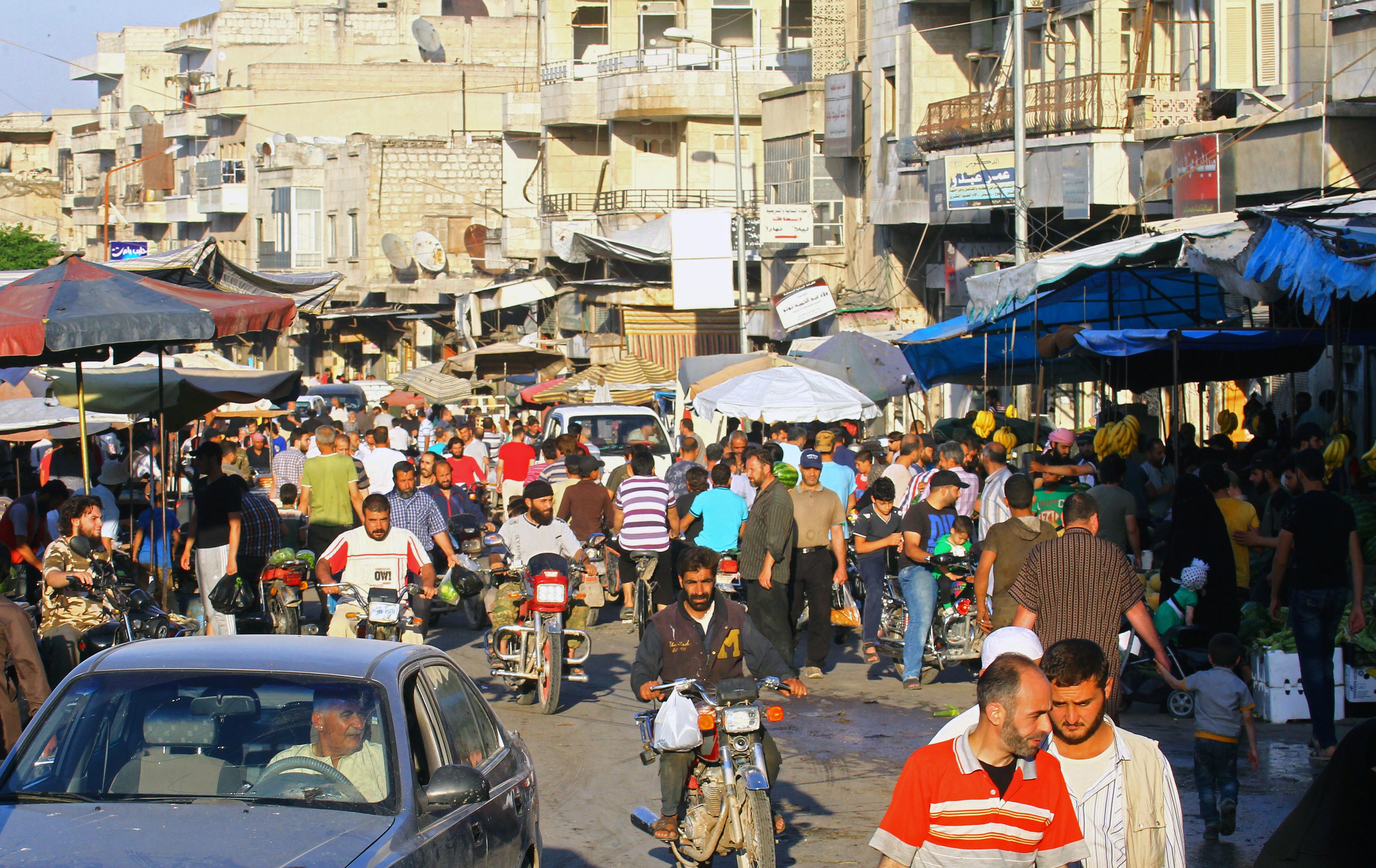 مدينة إدلب التي يخشها سكانها من هجوم وشيك ضدهم