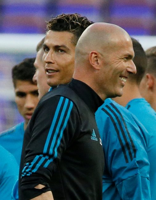 زيدان إلى يوفنتوس.. الأسطورة الفرنسي ينضم إلى رونالدو بعد استقالته من ريال مدريد