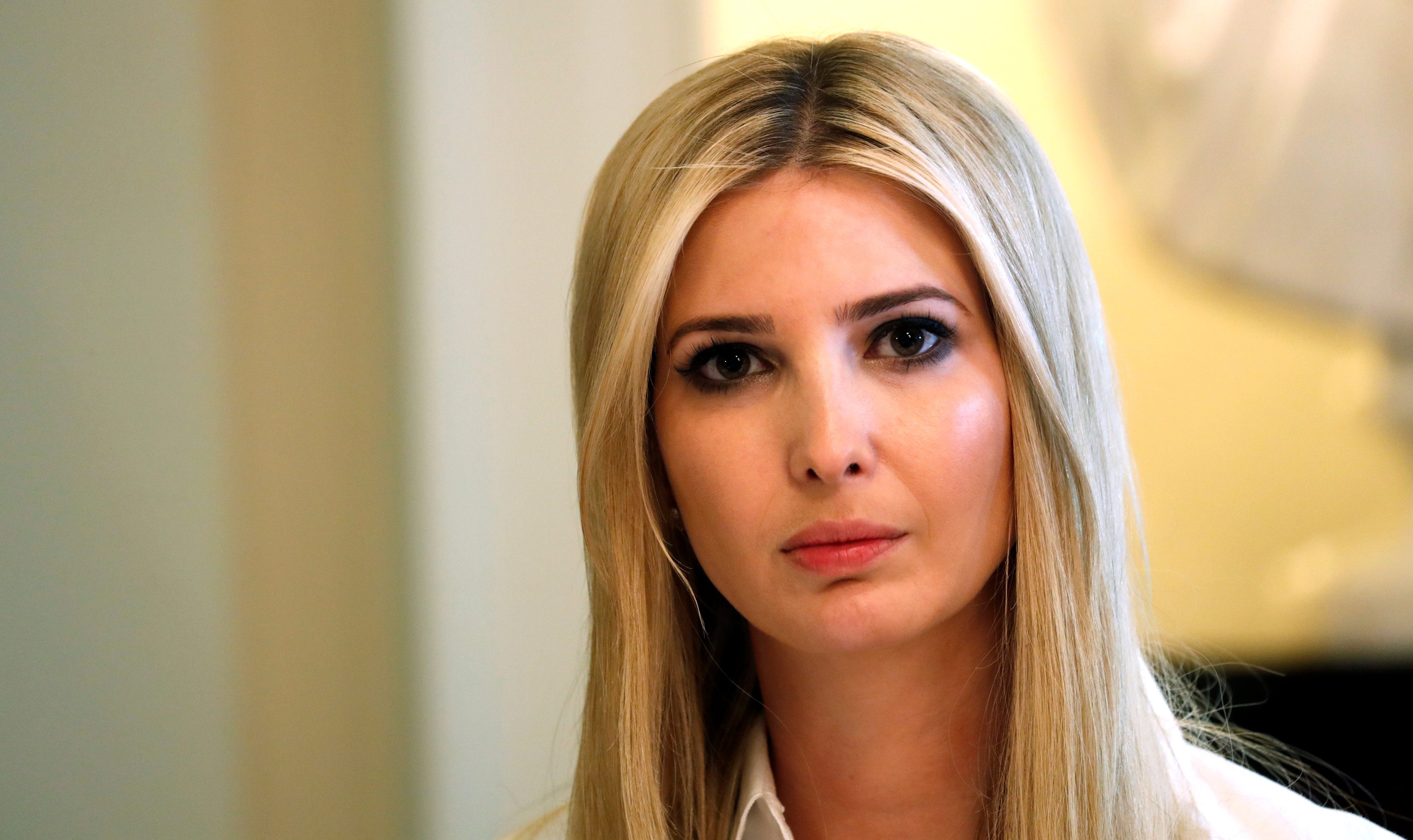 إيفانكا تغلق علامتها التجارية.. كانت صريحة مع موظفيها وأوضحت دافعها لقرارها المفاجئ