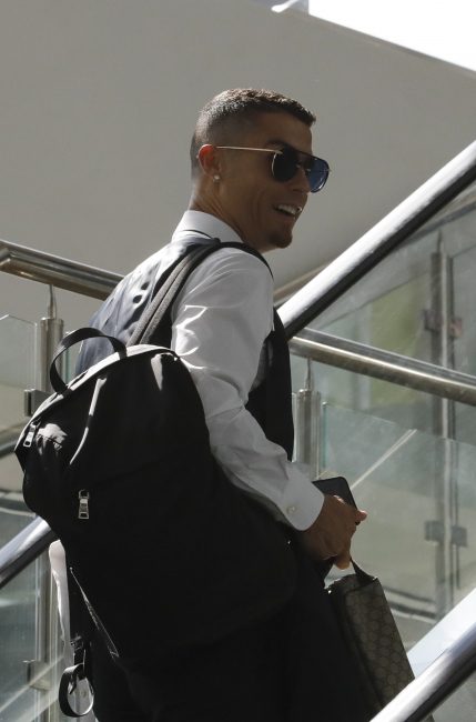 رونالدو يقترب من يوفنتوس.. Fiat تدخل على خط صفقة النجم البرتغالي