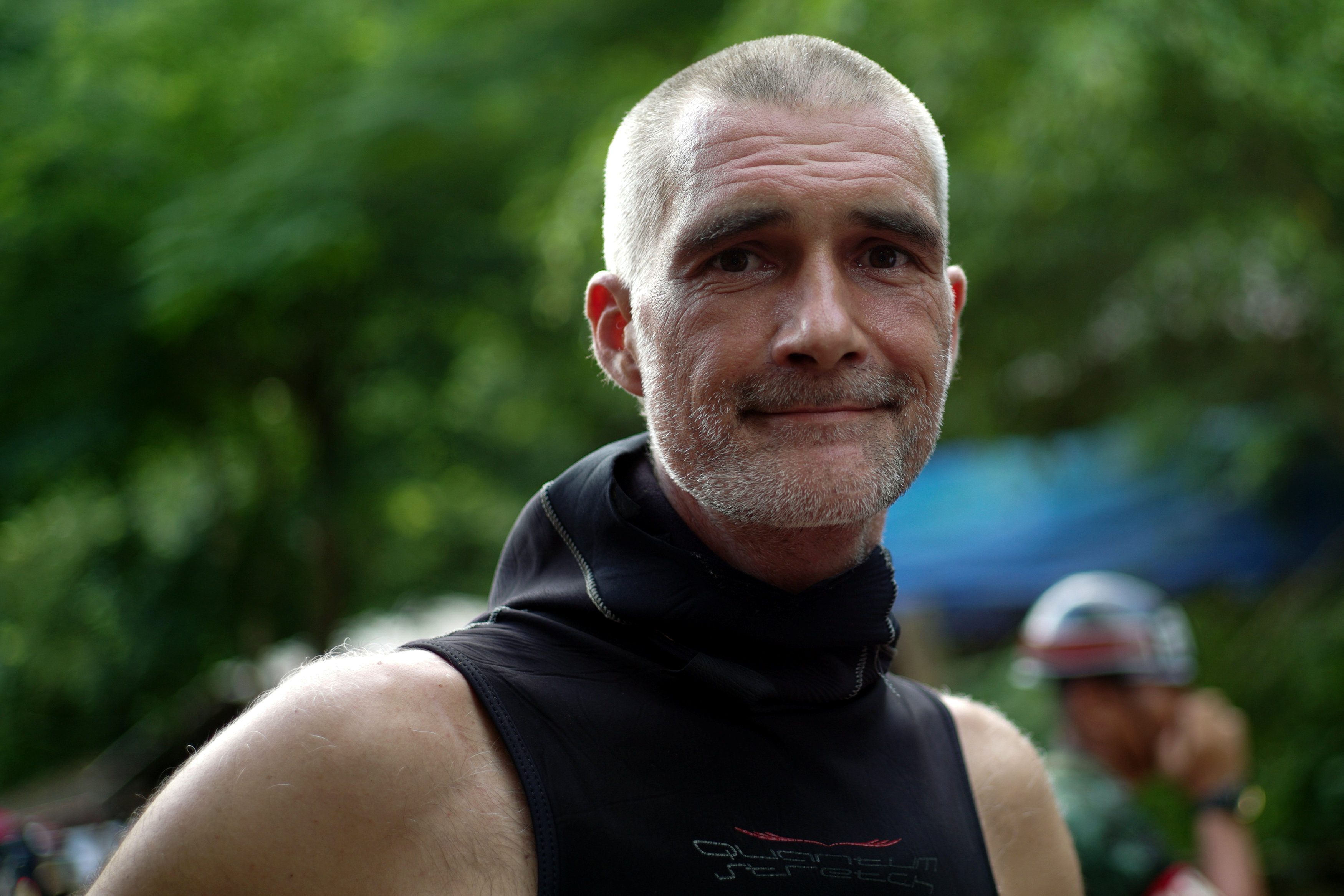 الدنماركي إيفان كاراديتش قطع عطلته بالقرب من محافظة كرابي التايلاندية لكي يشارك في عمليات الإنقاذ