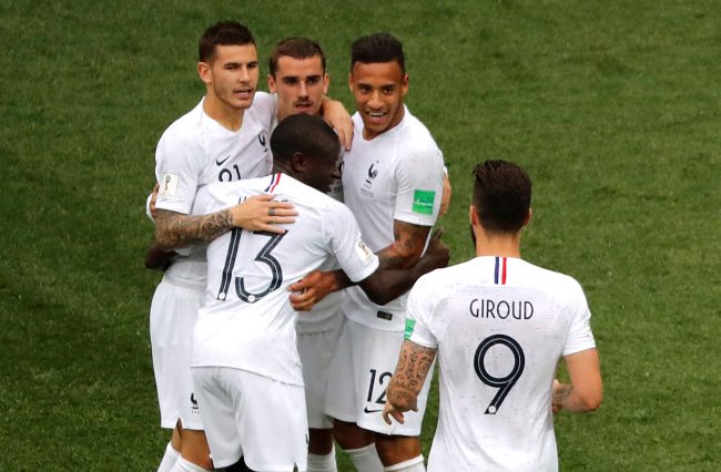 غريزمان يقود فرنسا لتخطي أوروغواي ويقود “الديوك” إلى نصف النهائي