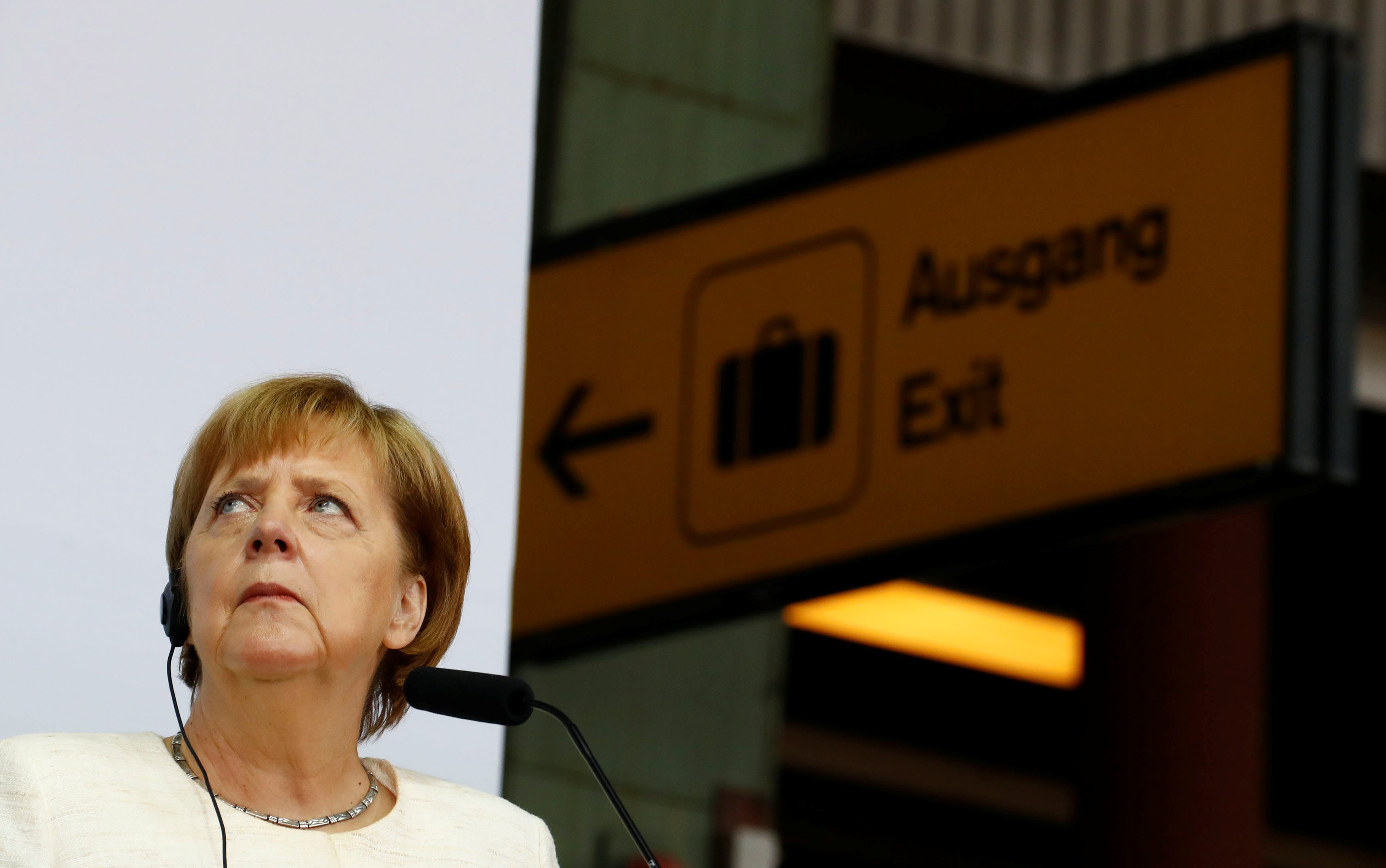 سيعيدونهم إلى بلادهم.. الحكومة الألمانية تتجه لتحجيم لجوء المغاربة والتوانسة والجزائريين