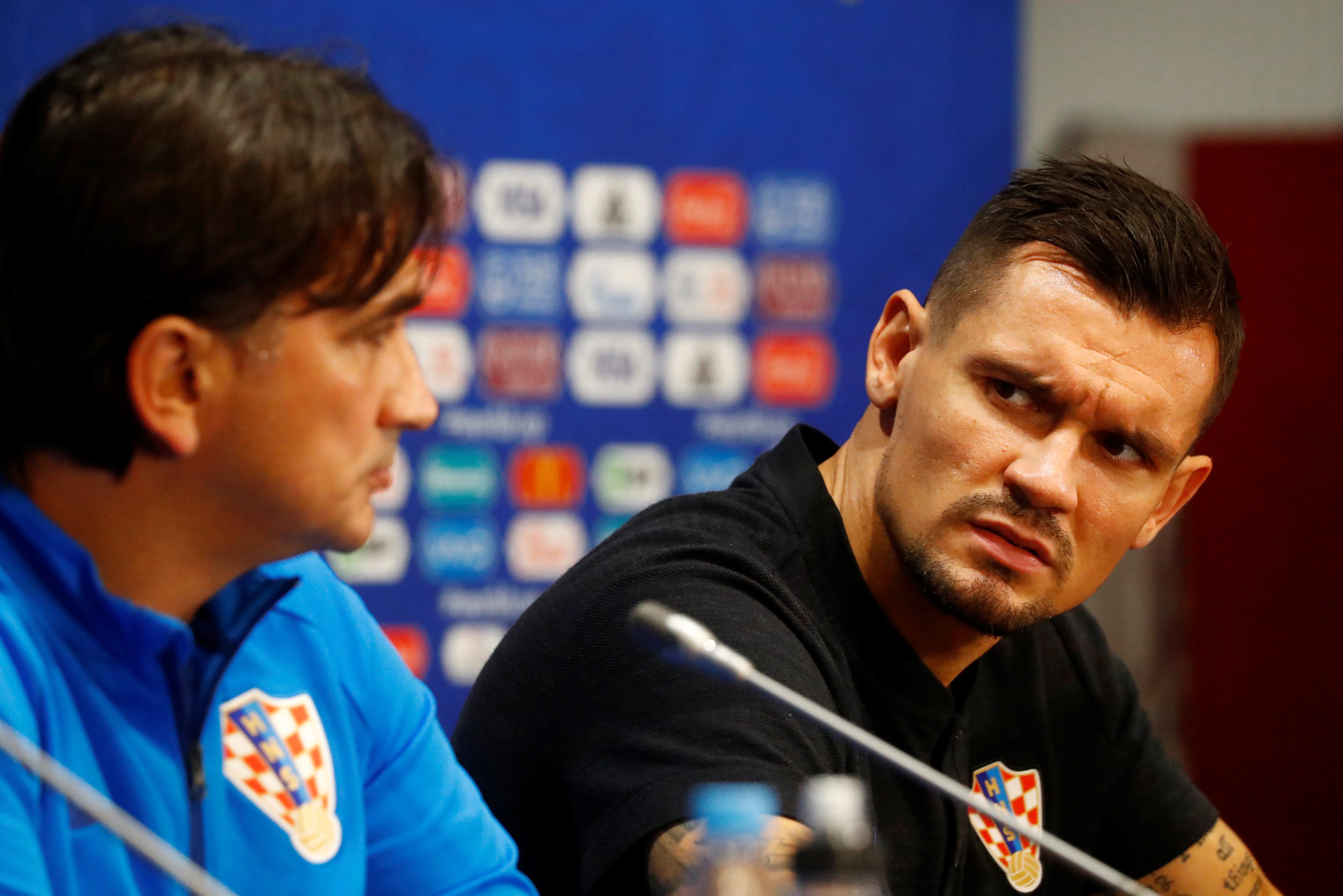 عندما يتذاكى الصحافيون للخروج بـ “تصريح مختلف”.. أغرب الأسئلة الموجهة لمدربي كأس العالم