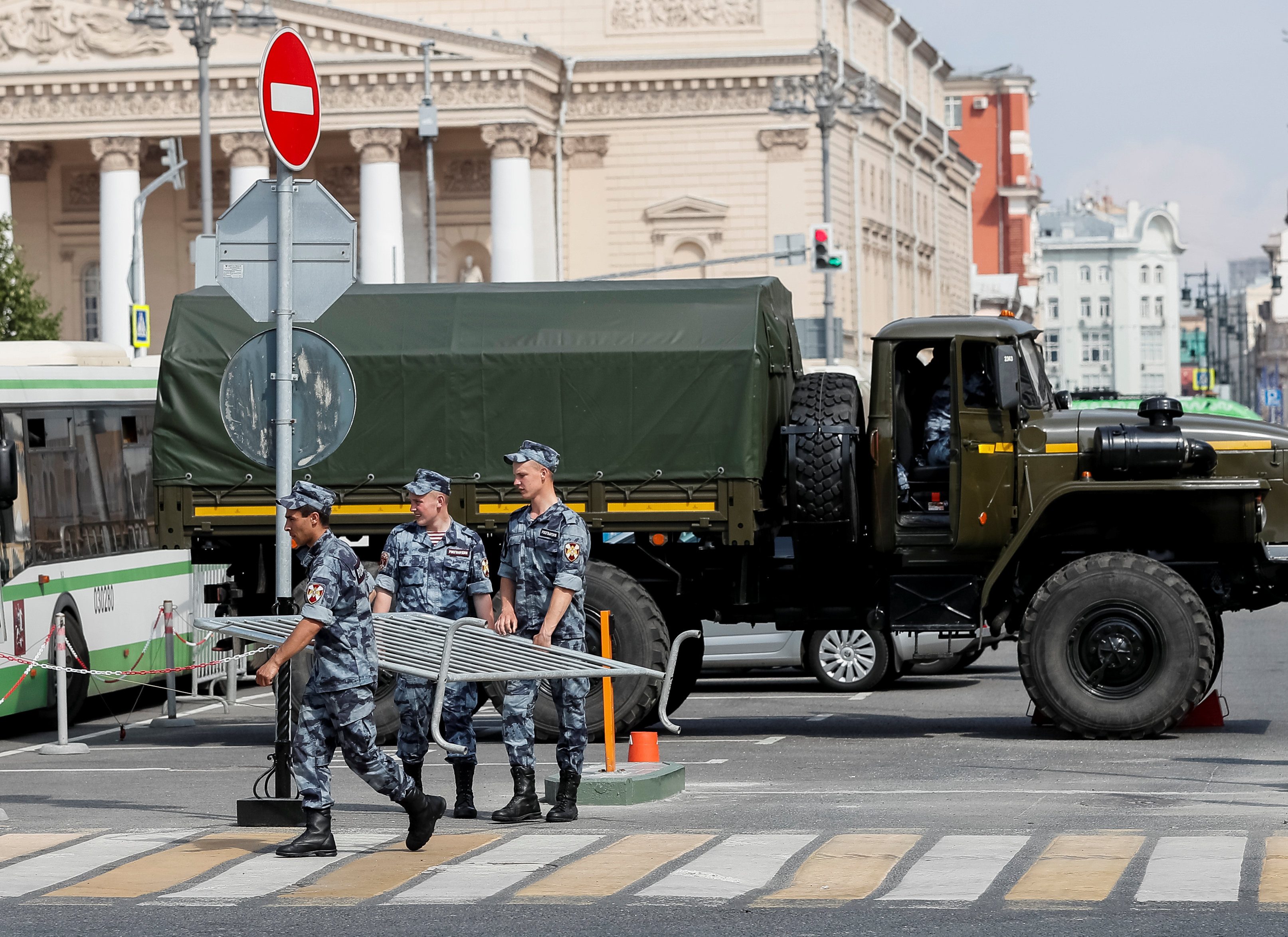 مُدن “سرية” مأهولة لا تظهر على الخرائط وتحرسها قوات الأمن ولا يدخلها أحد إلا بتصريح.. بوتين “يفتح” إحدى البلدات الروسية “المغلقة”
