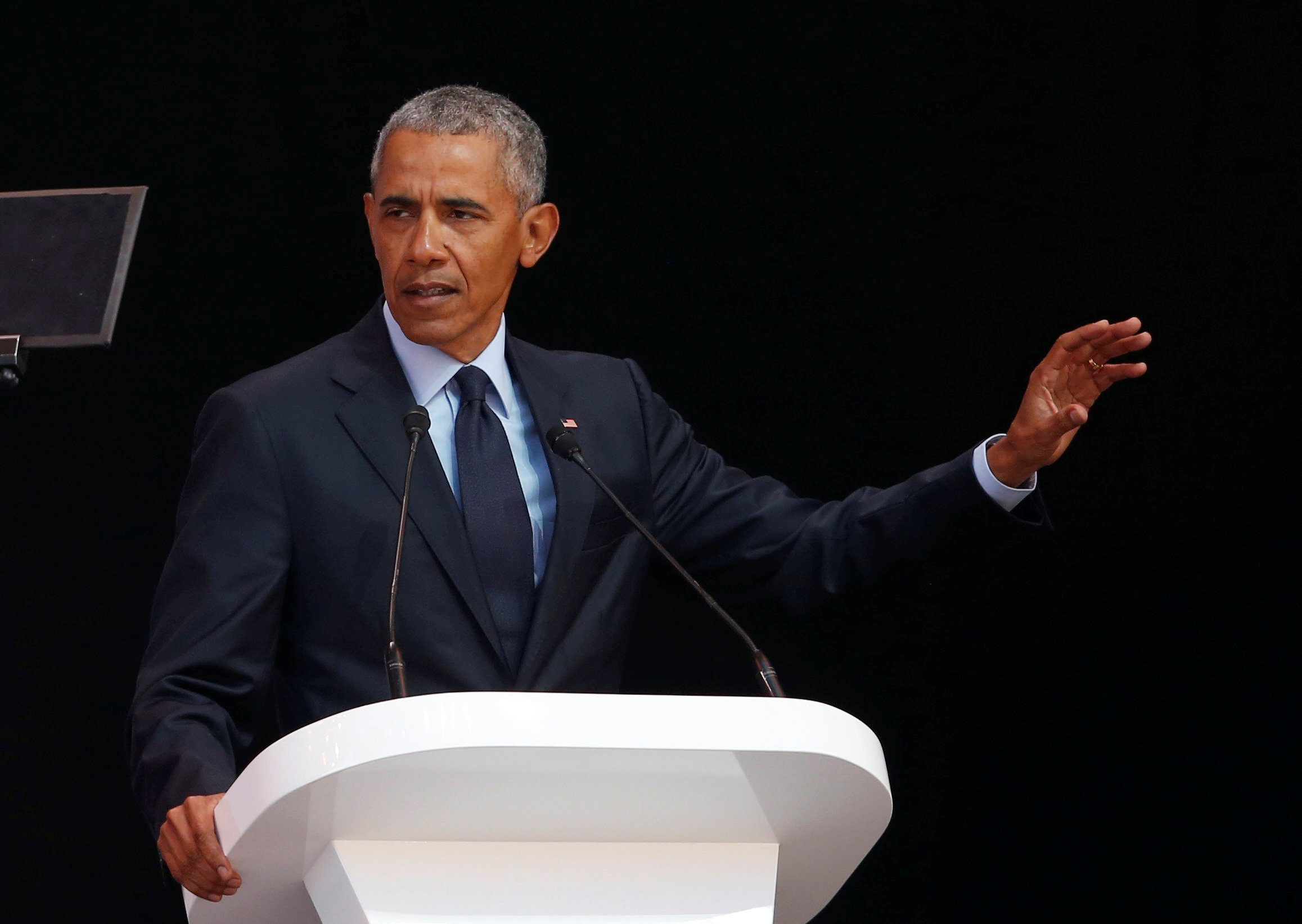 أوباما منح 200 ألف دولار لجماعة منتمية لتنظيم القاعدة، ليس هذا وحسب، بل واستمر بالدفع “حتى بعد أن علم أنها منظمة إرهابية”!