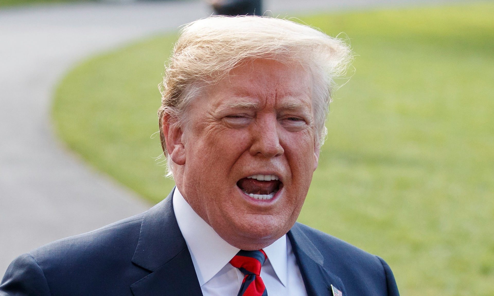 إبحث عن كلمة “غبي Idiot” على جوجل، تظهر لك صورة ترمب.. كيف ذلك؟! هذا ما فعله مناهضوه على الموقع