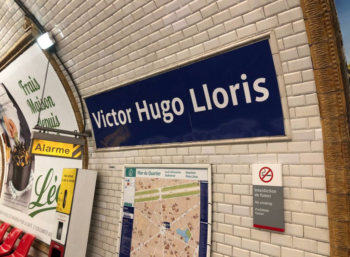 مترو باريس يغيّر أسماء محطاته تكريماً للمنتخب الفرنسي بعد فوزه بكأس العالم!