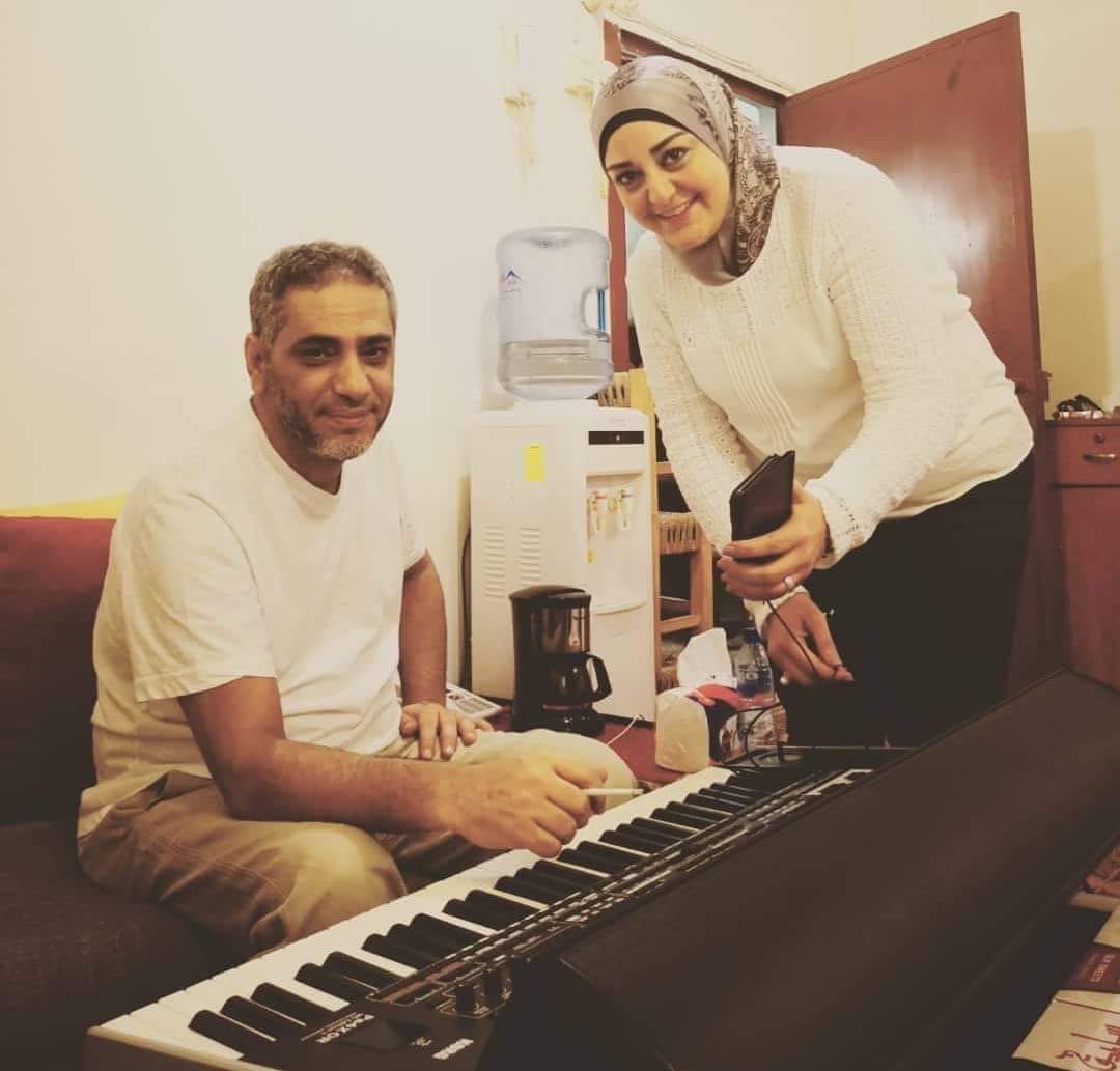 فضل شاكر ومحاميته عقب صدور القرار