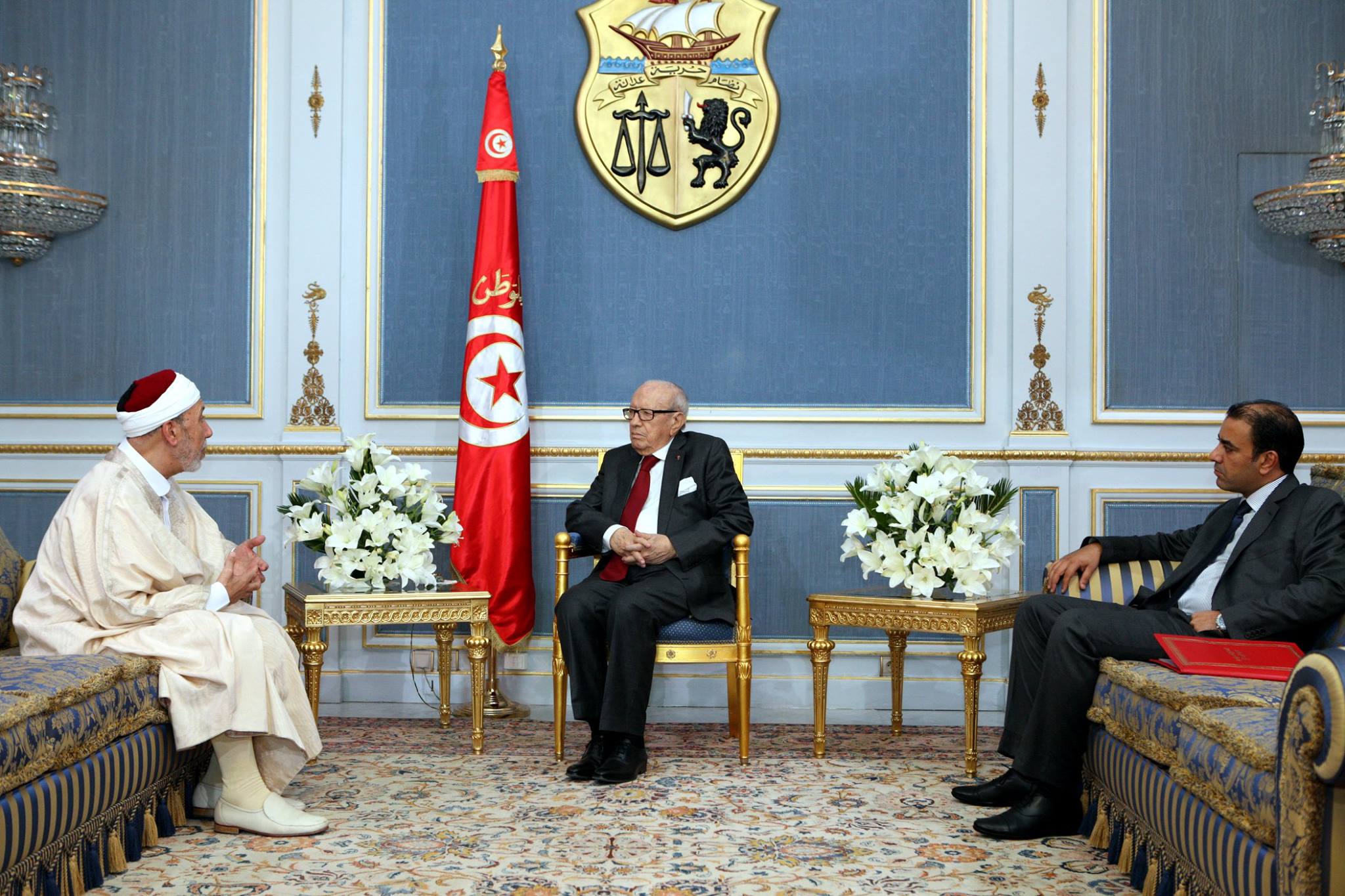 وزارة الشؤون الدينية اعتبرت الدعوة لا تلزم الحكومة التونسية