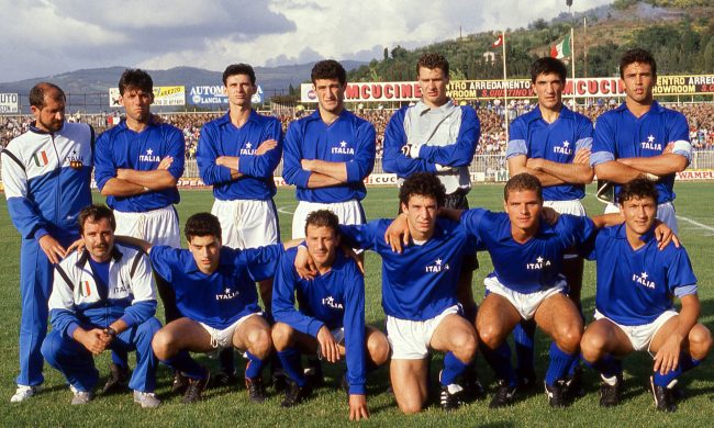 هل يؤدي لاعبو كرة القدم أفضل لو كانوا كالجنود؟