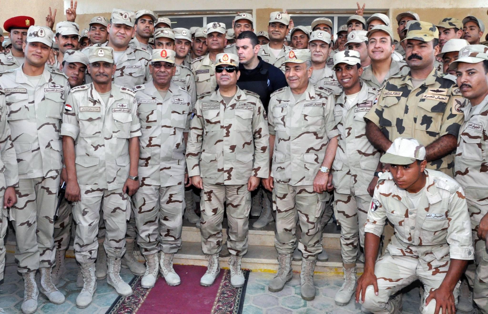 من الملكية إلى العسكرية.. كيف نشأت دولة الضباط في مصر؟