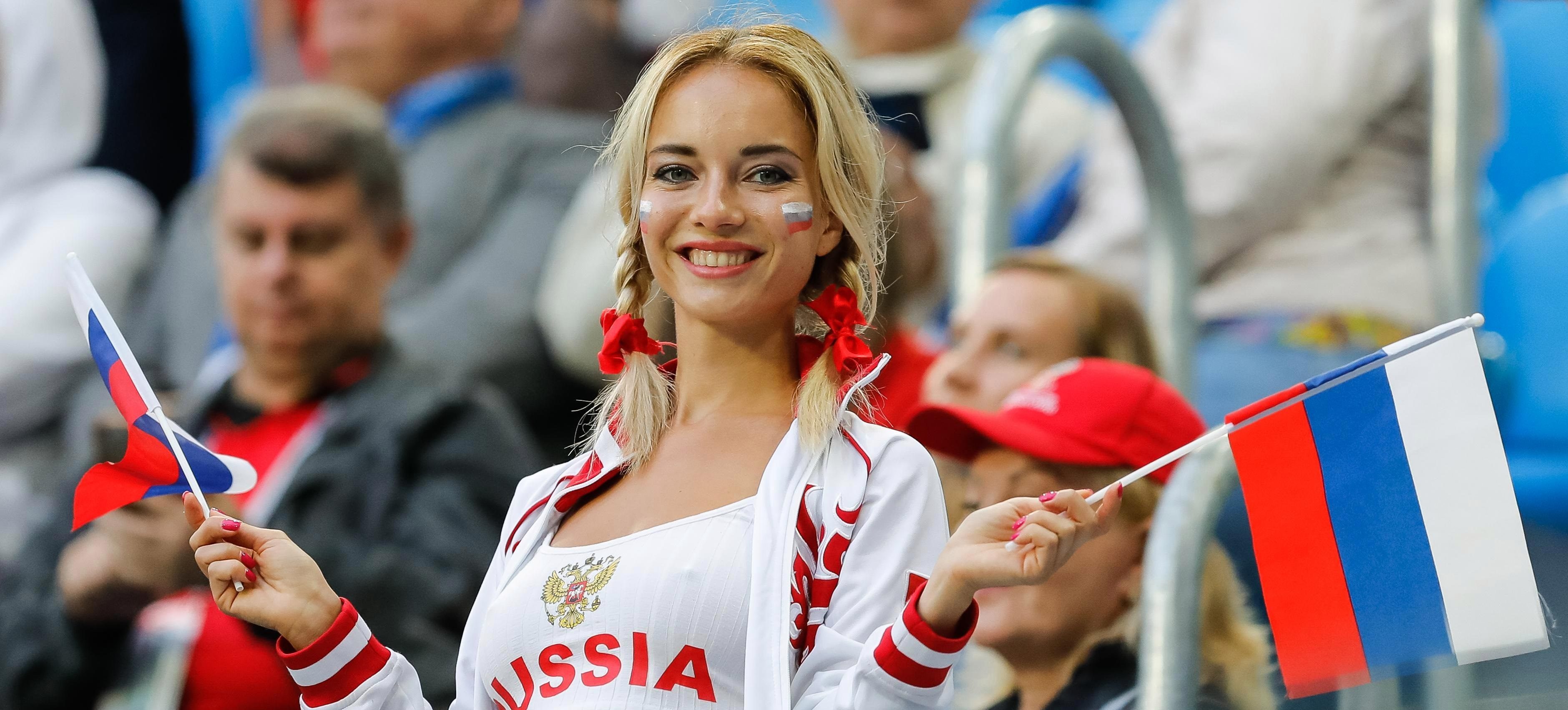 لا يمتلكن الشعر الأشقر والعيون الزرقاء فقط!.. هذا ما اكتشفته من تجربتي مع 3 فتيات روسيات بالمونديال