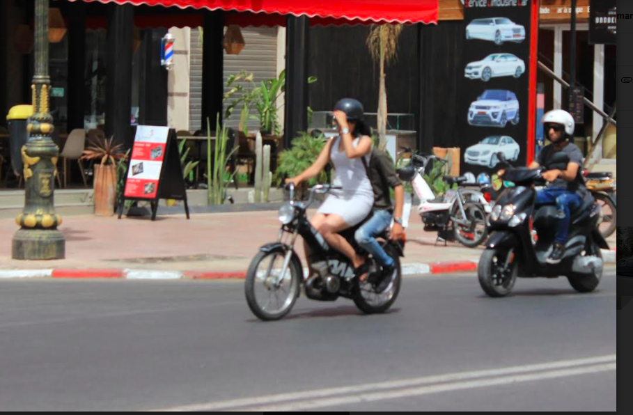 لا تخلو منازلهم من الدراجات النارية