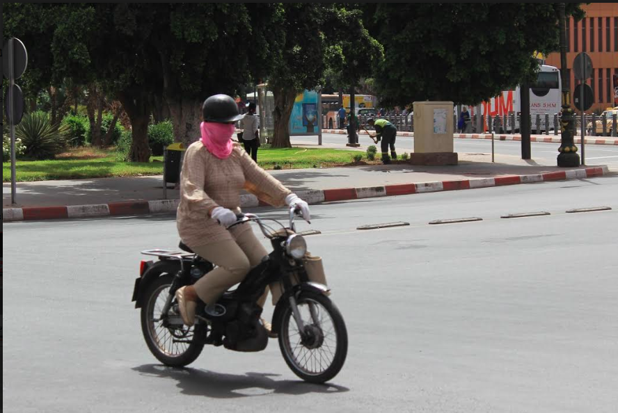 هن لا يتكرثن لآراء الناس حول نقابهن