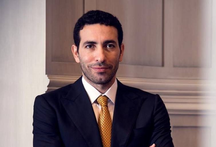 أبو تريكة يسخر من حارس مرمى المكسيك على طريقته!