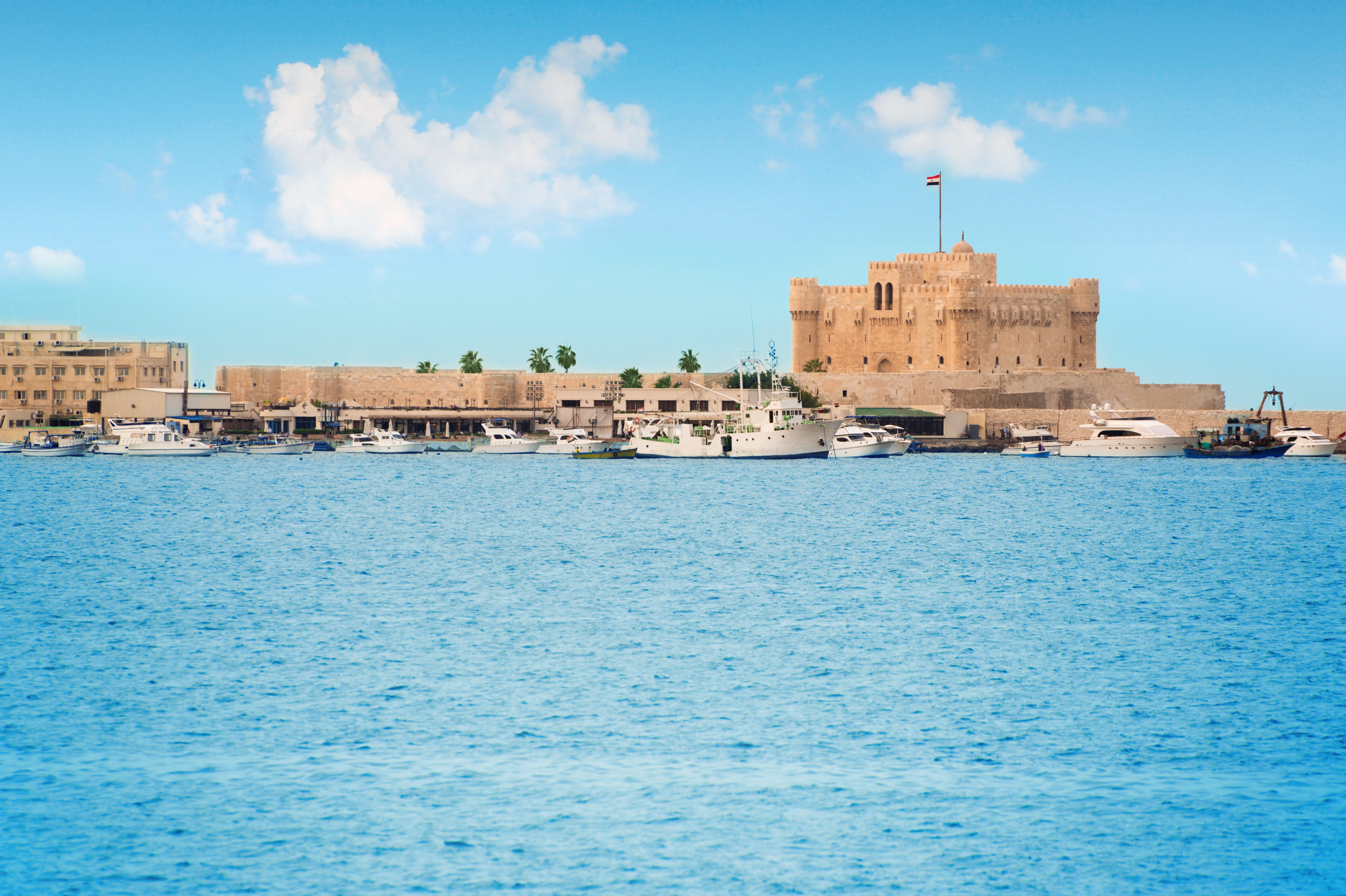 إذا كنت تخطط للسياحة في مصر.. فلماذا ينبغي عليك تجاهل القاهرة والتوجُّه إلى الإسكندرية؟