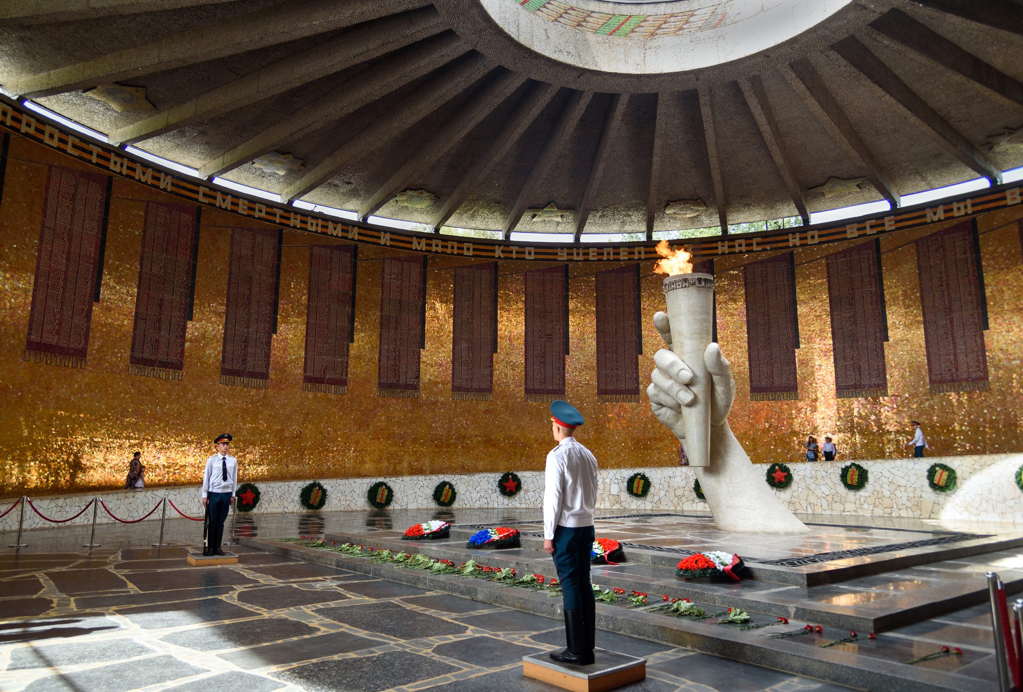 المدينة التي هزمت هتلر يُطلق عليها العالم كله “ستالينغراد” لكنّ لها اسم مختلف