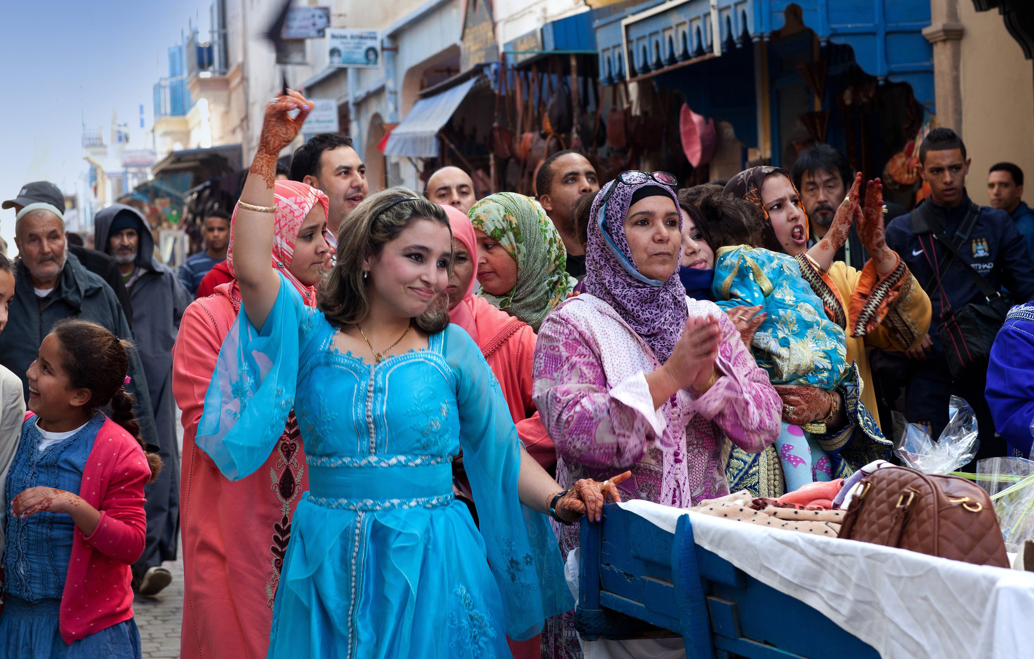 استمر مخاضها ونزيف دمائها 14 ساعة حتى ماتت.. لماذا تموت مئات النساء سنوياً في جبال الأطلس؟