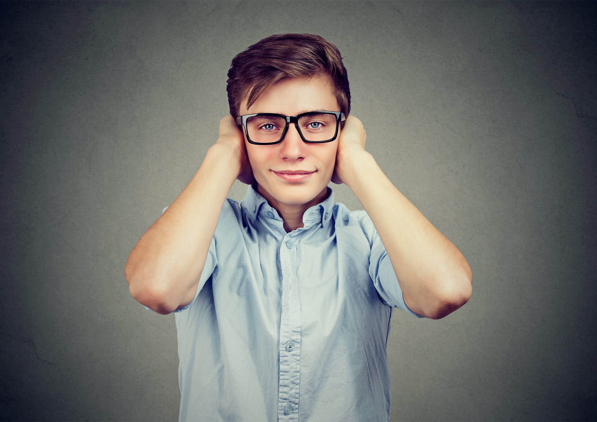 من أجل المصابين بالتوحد.. متاجر بريطانية تمنع الموسيقى والأضواء العالية ساعة أسبوعياً لراحة المتسوقين