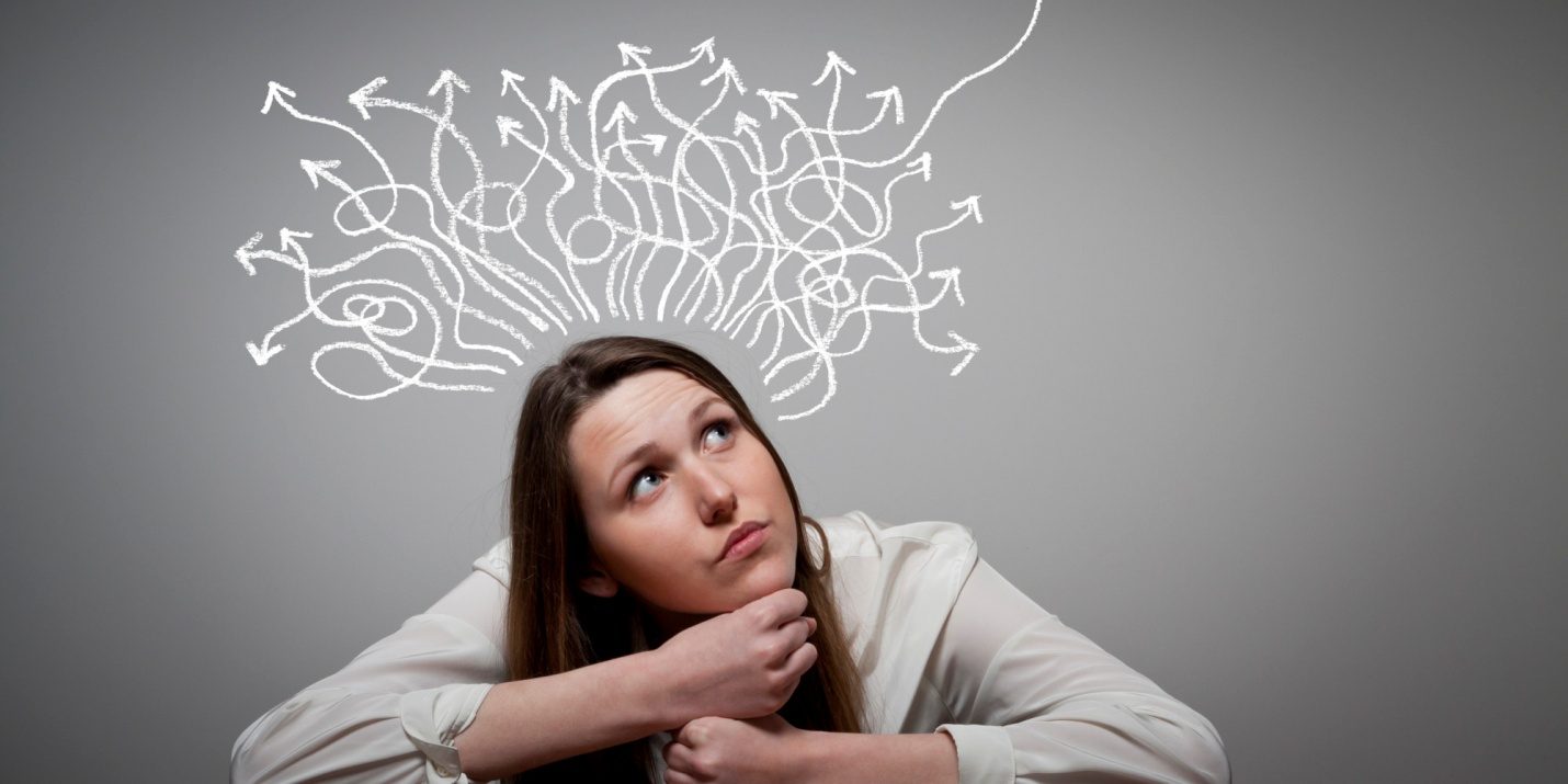 يفترِض أن خذلان الوعد قلة اهتمام ورأي الآخرين ثابت لا يتزحزح.. 6 أخطاء يقع فيها من لا يثق في نفسه