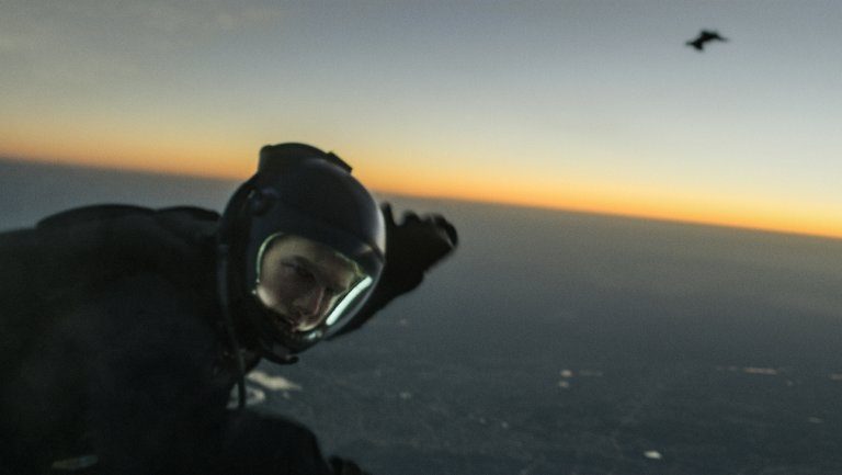 حذفوا أي دليل على أن المشهد تم تصويره في أبوظبي قبل عرض الفيلم.. أخطر مشاهد Mission Impossible استُبدل بباريس!