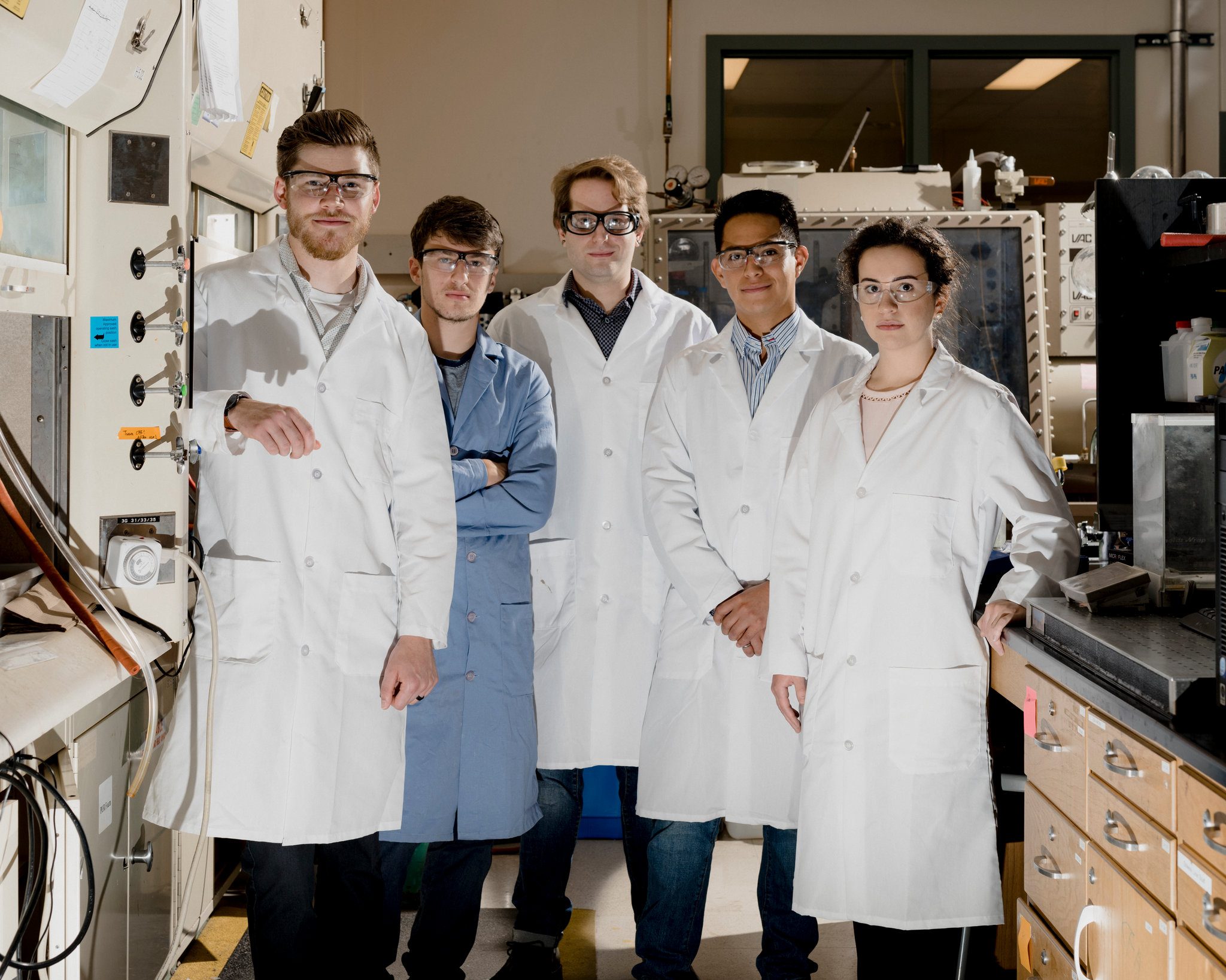 العلماء لا يتوقفون عن محاولة إيجاد حل لمشكلة البلاستيك