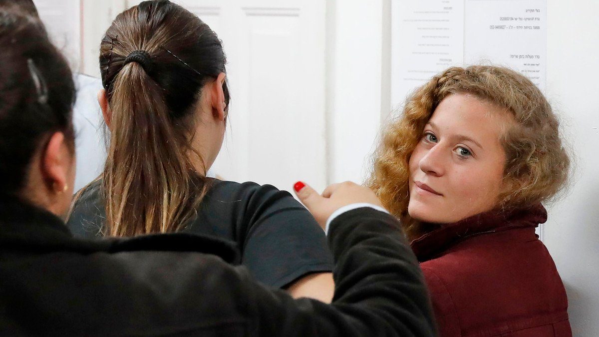 انتقادات لعهد التميمي بسبب ثنائها على نصر الله.. وإسرائيليون يحاولون استغلال الموقف في تشويه صورتها