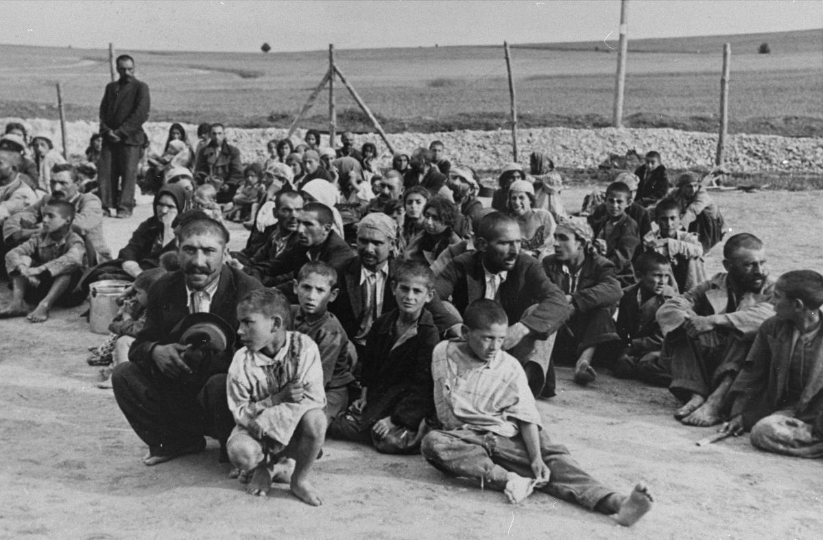 ضحايا النازيين كانوا من الروس واليهود والغجر وغيرهم، إلا أن إسرائيل كانت الرابح الأكبر من تعويضات الهولوكوست