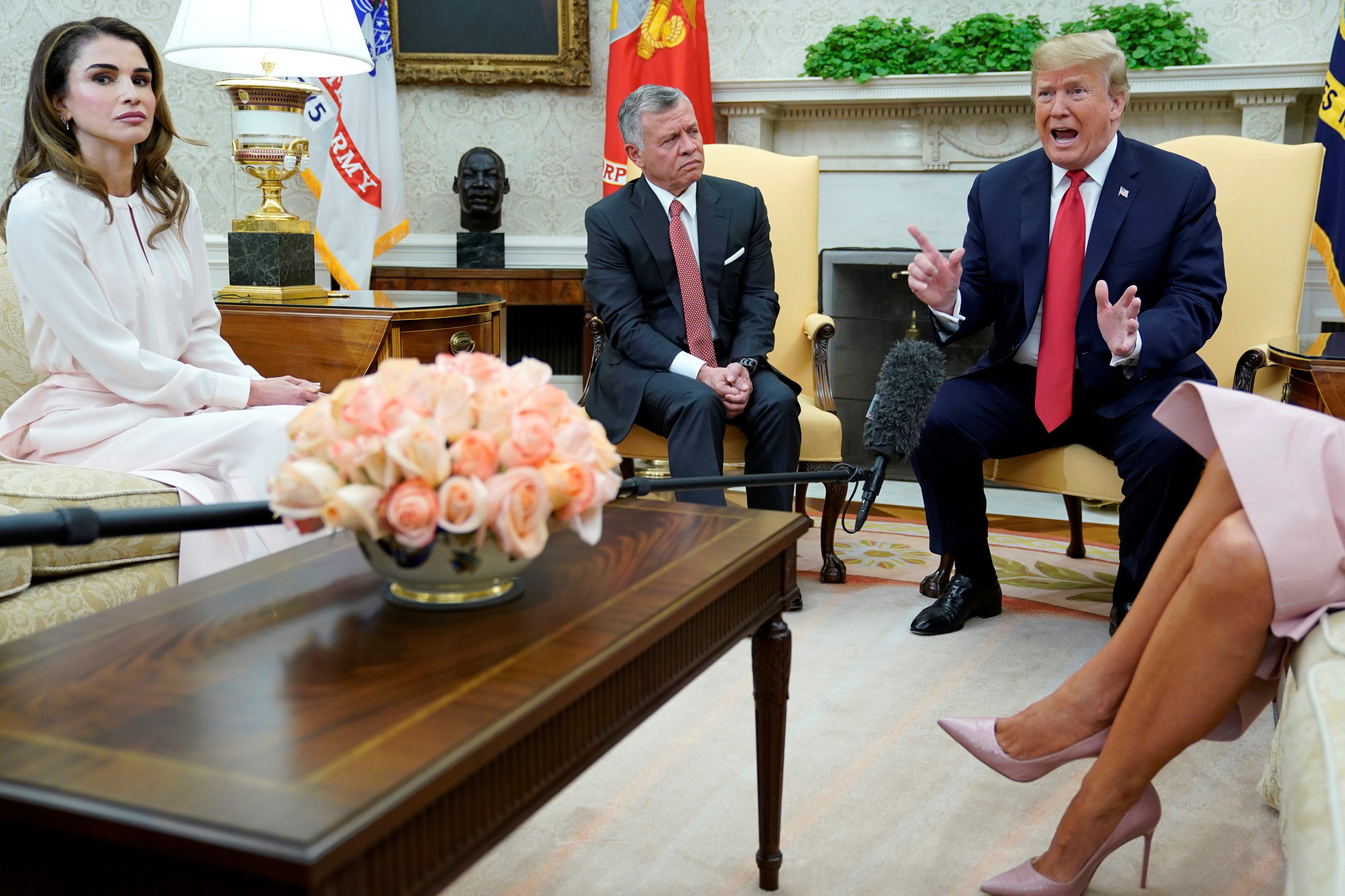 كواليس 5 رسائل حملها العاهل الأردني للبيت الأبيض.. ترمب يتوقع وصول رئيس وزراء إسرائيلي اسمه محمد