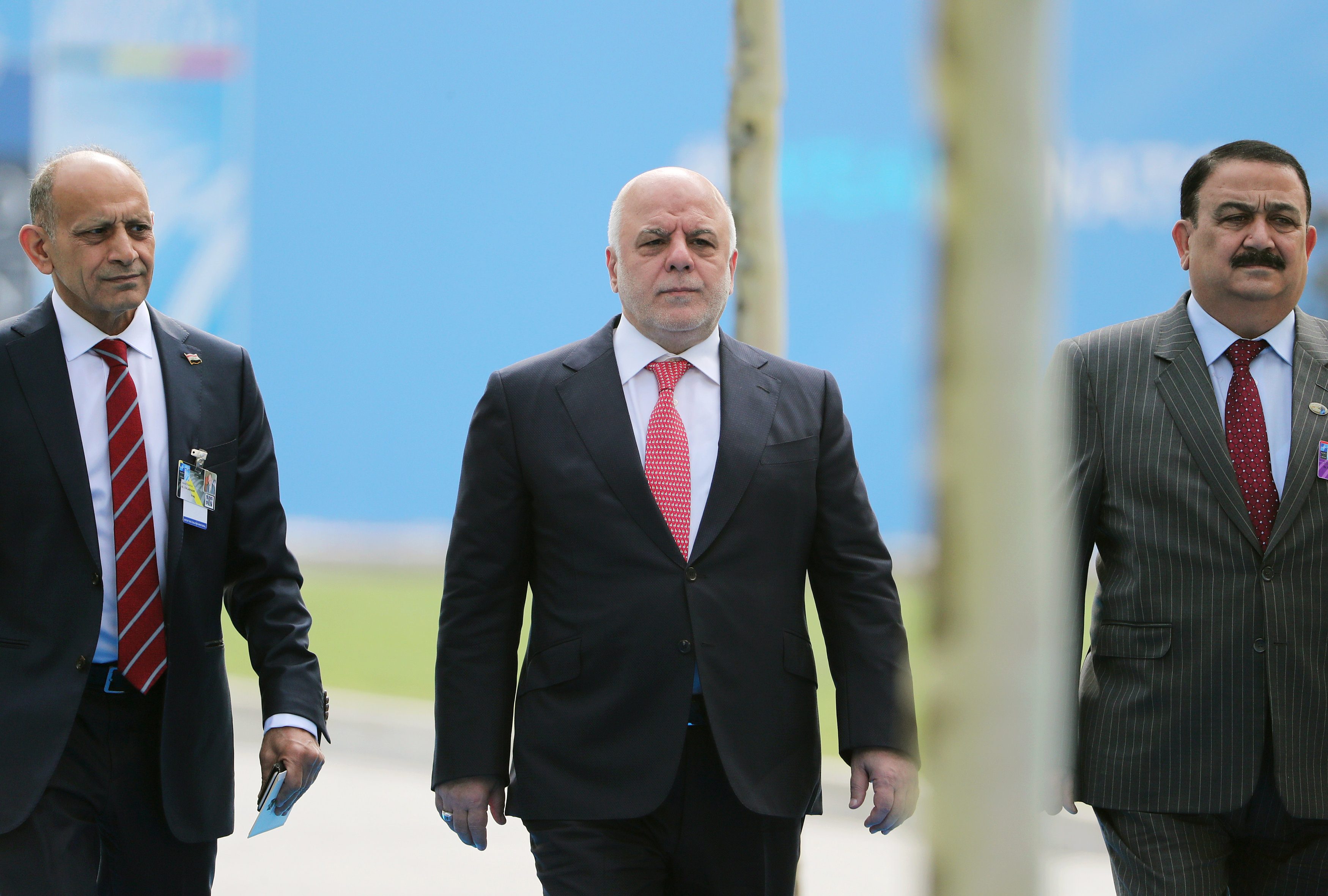 بعد وزير الكهرباء العراقي.. العبادي يقيل عدداً من المديرين العاملين في الوزارة