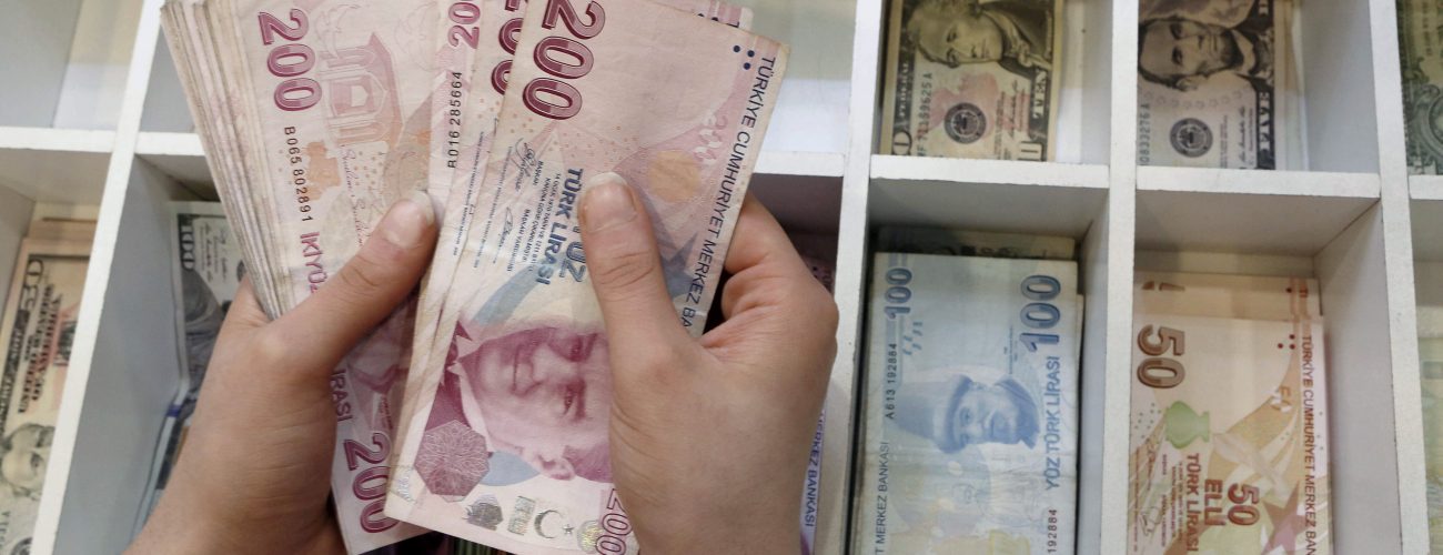أسباب تدهور الليرة