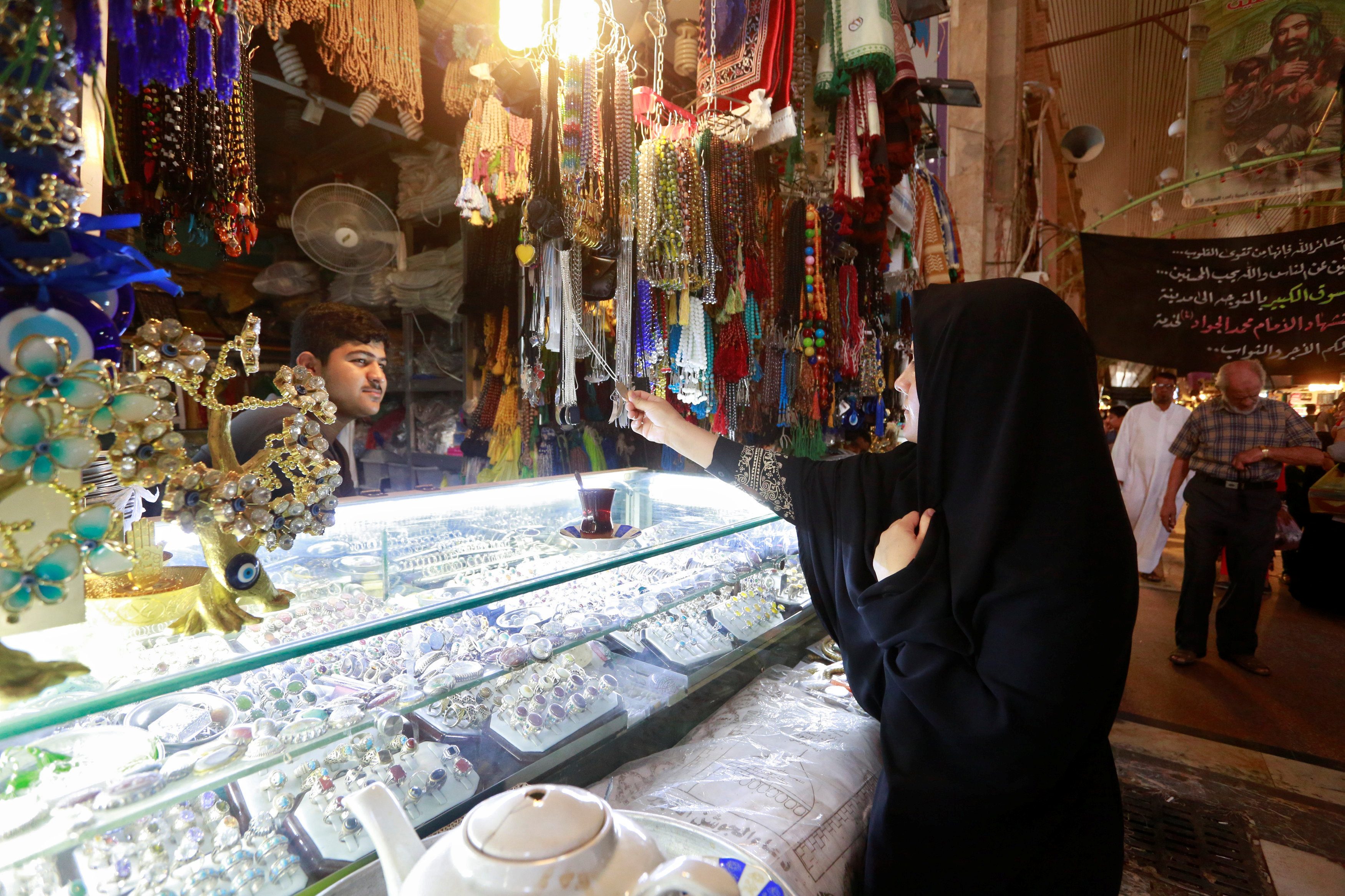 حالة كساد كبيرة في السواق الإيرانية