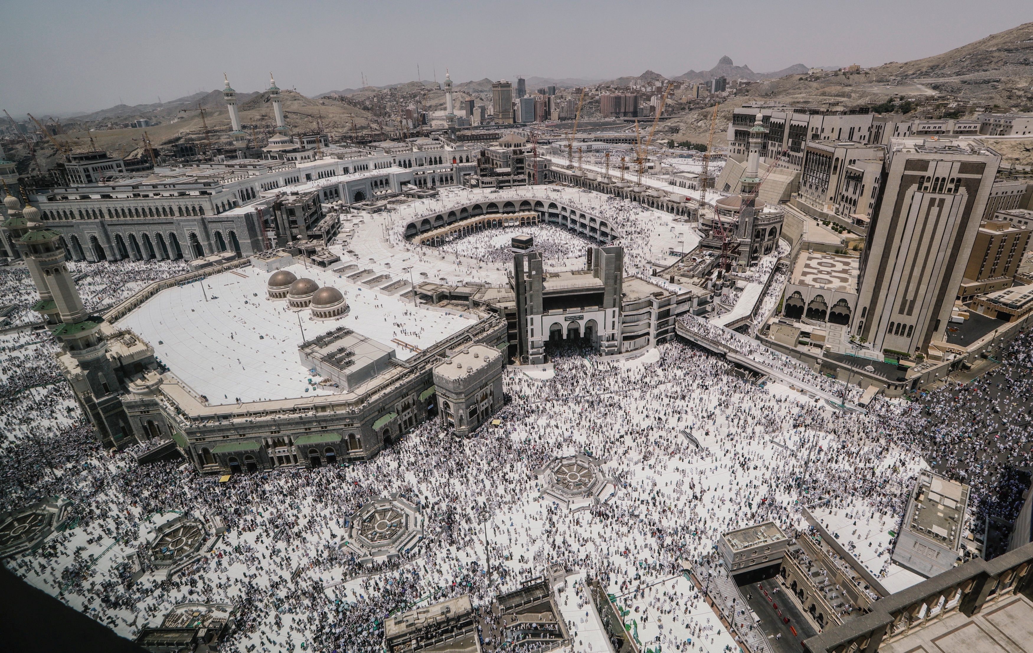 السعودية قالت إنها اتخذت كافة التدابير لتأمين الحج