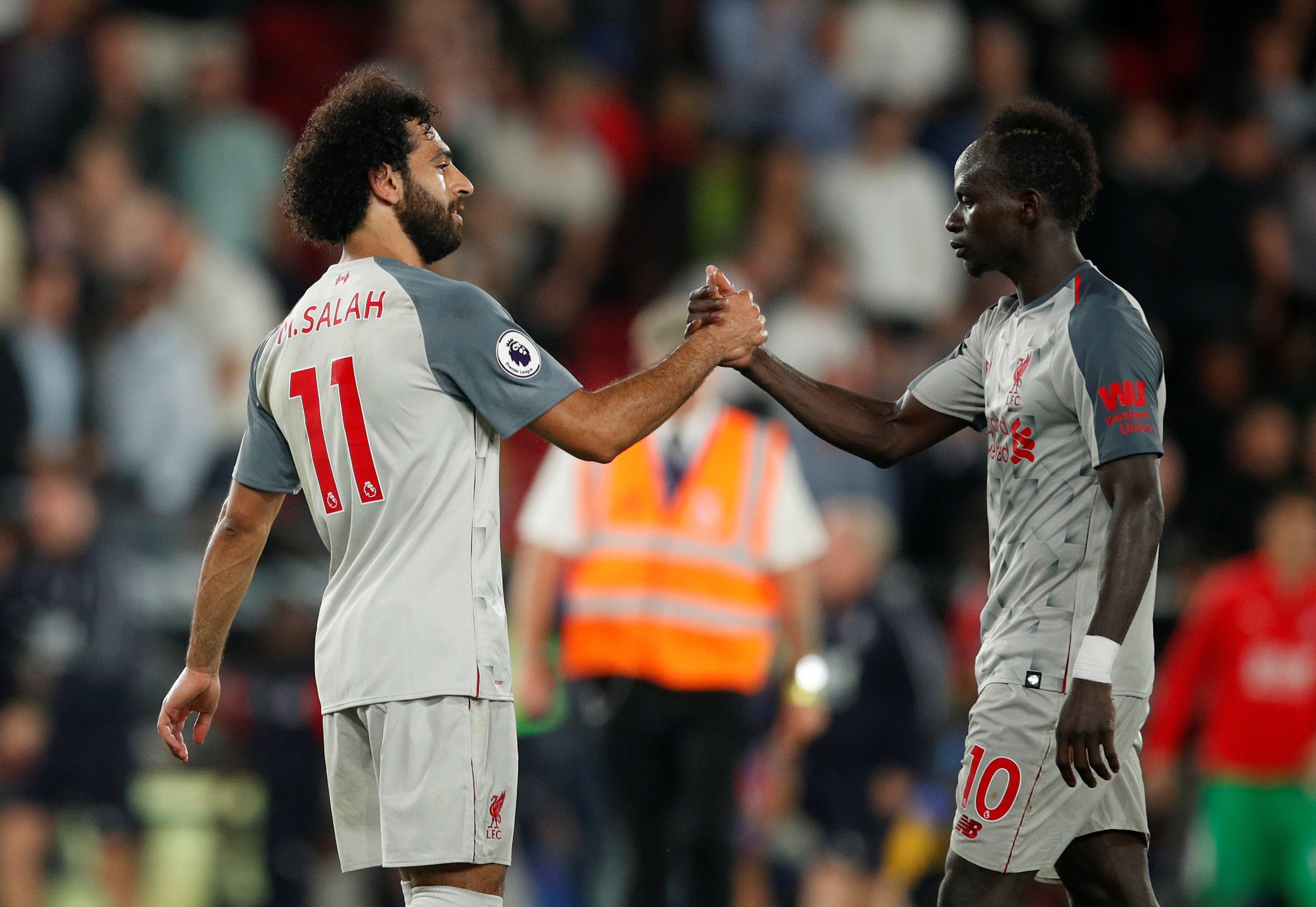 الدوري الإنكليزي يدين بث BeoutQ لمبارياته.. ويطالب السعودية باتخاذ الإجراءات اللازمة لوقف القرصنة