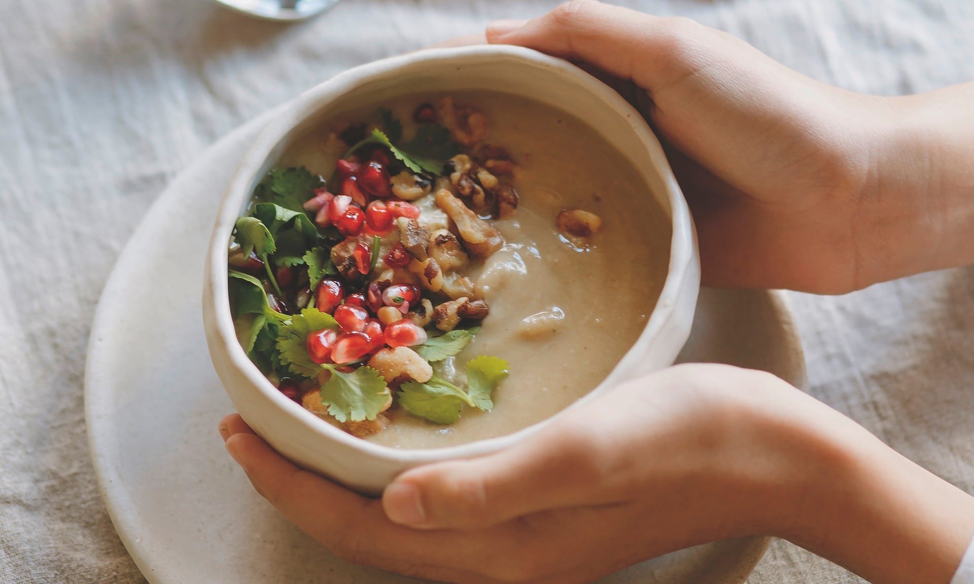 حساء القرنبيط الباذنجان