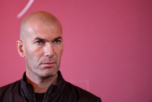 وأخيراً.. زيدان وضع عينيه على أحد الأندية العريقة لتدريبه الموسم القادم