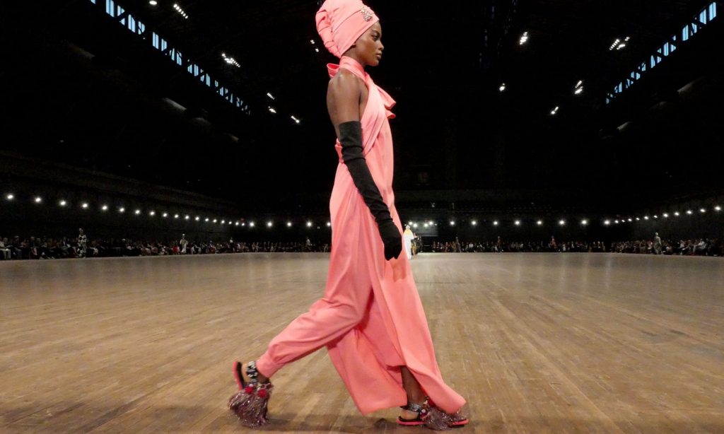 قفازات صيف أزياء