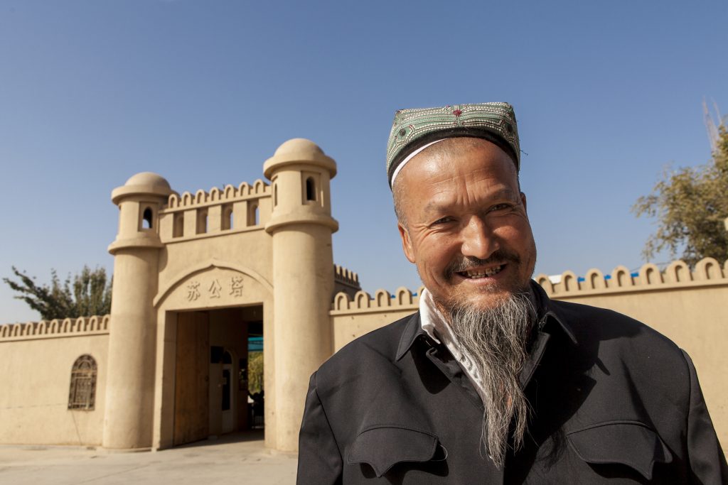 مليون صيني يتجسَّسون على مسلمي الإيغور لإبلاغ السلطات