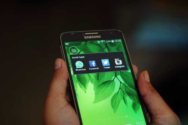 تحذير من واتساب: هاكرز يخترقون مجموعات المحادثات ويغيّرون محتوى الرسائل لإيقاعك مع الأصدقاء!