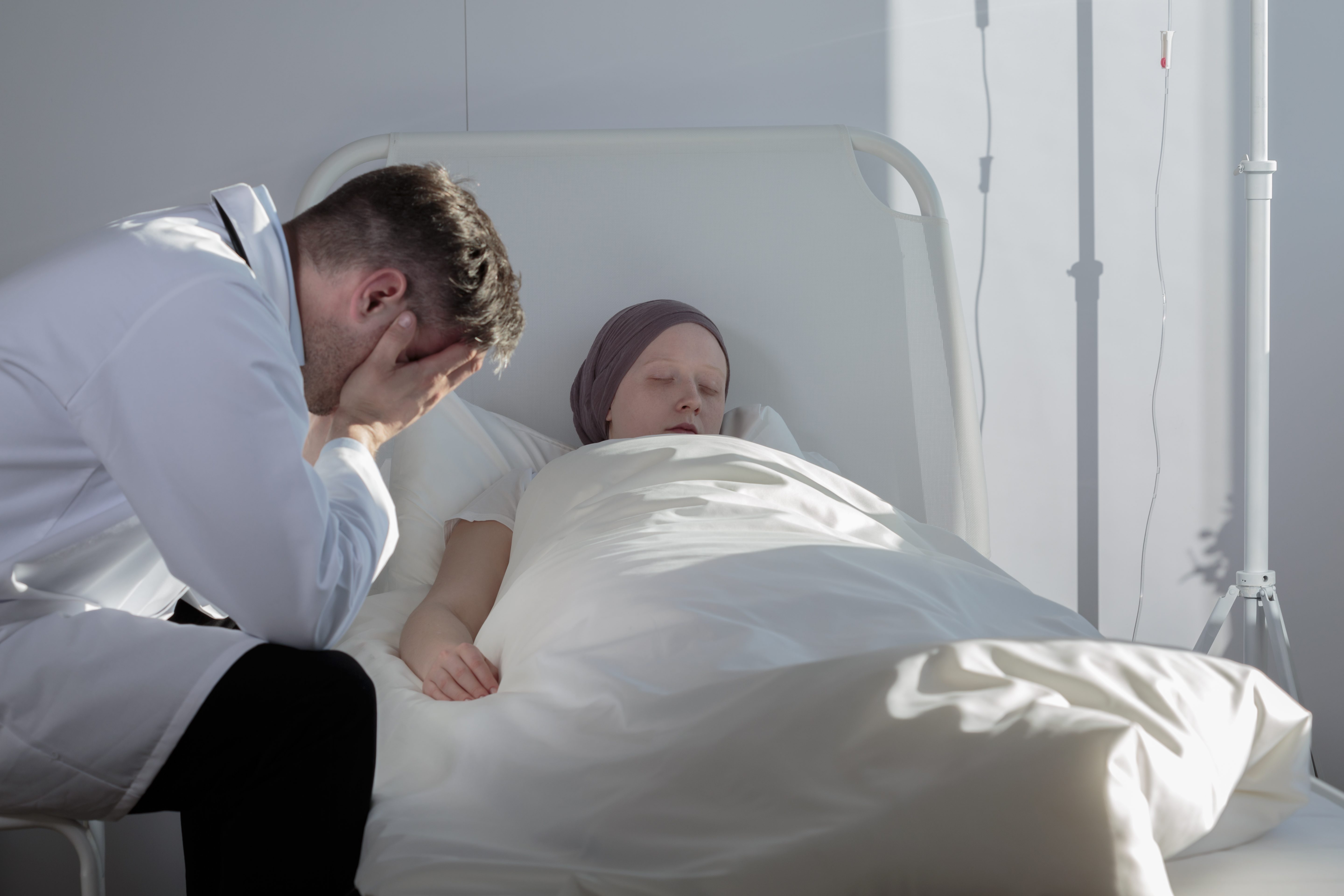 احذفوا “السرطان” من قاموسكم تعيشوا حياةً أفضل.. دراسة: إعادة تسمية الأورام البسيطة تساعد على الشفاء!