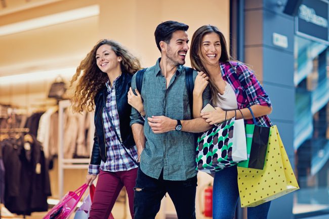 هل أنت عاشق للتبضُّع؟.. احذر فإن إدمان التسوق قد يصنف كمرض عقلي، وعلاجه يحتاج للابتعاد عن هذه المثيرات
