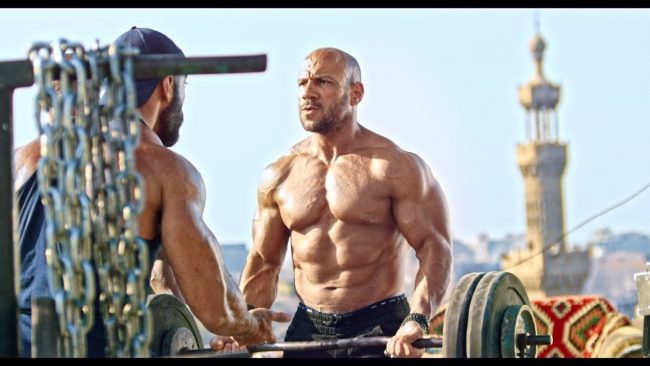 أحمد مكي يعلن عن فيلم جديد له بعد انقطاع لسنوات.. والمفاجأة مع منتج «الكبير أوي»