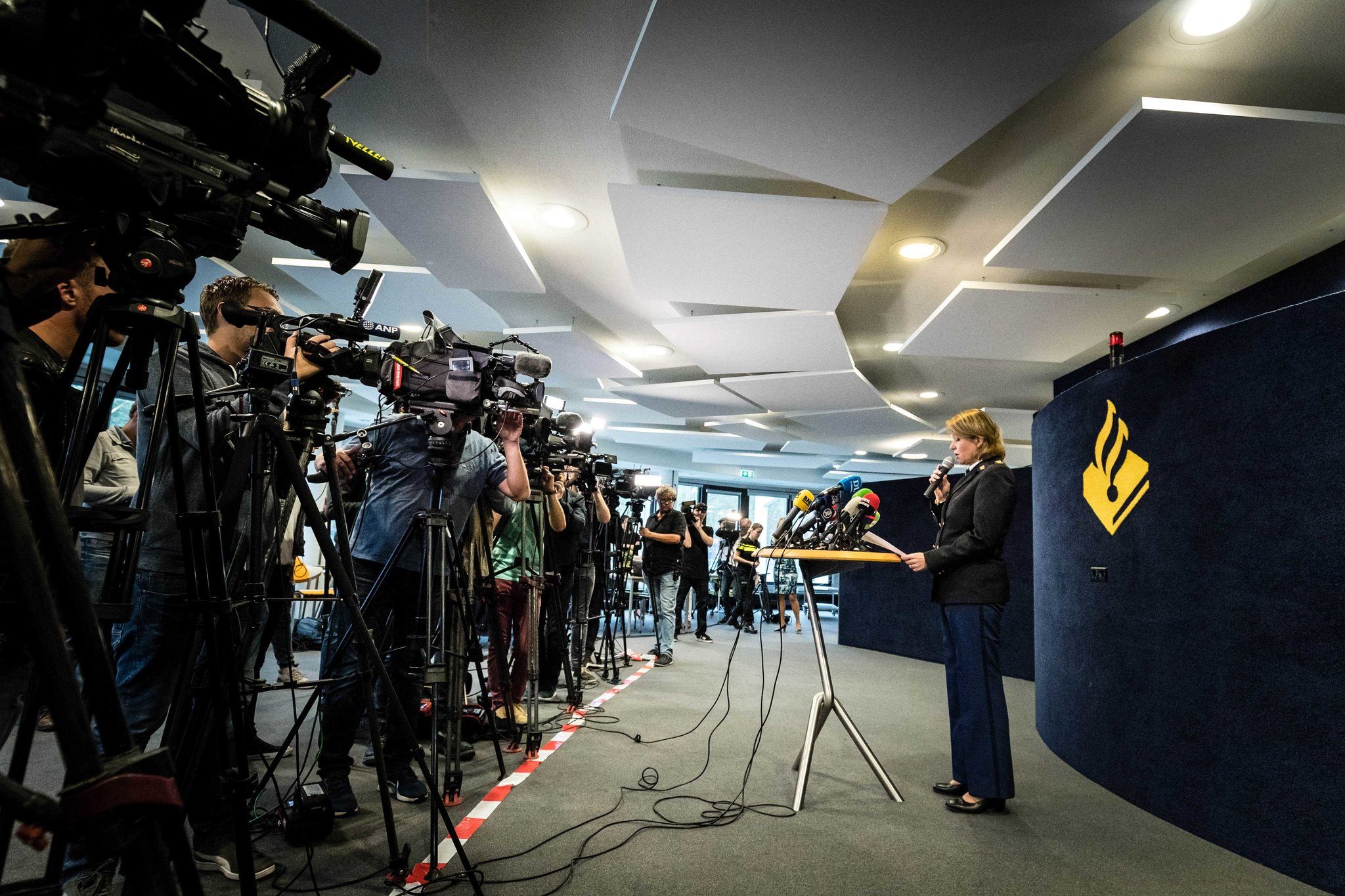 وقعت منذ 20 عاماً، وأكثر من 17 ألف مشتبهه به!.. العثور على مرتكب جريمة قتل واغتصاب في القرن الماضي بنصيحة ذهبية