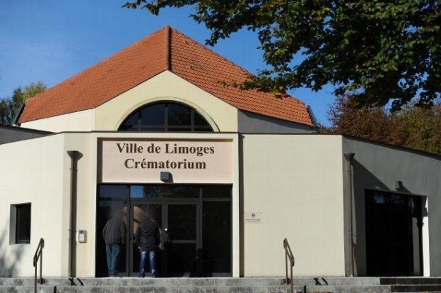 فرنسية «تنزع جثة» زوجها المغربي من أسرته وتحرقها.. القضية وصلت لزعيمي البلدين لكن القضاء كان له كلمته